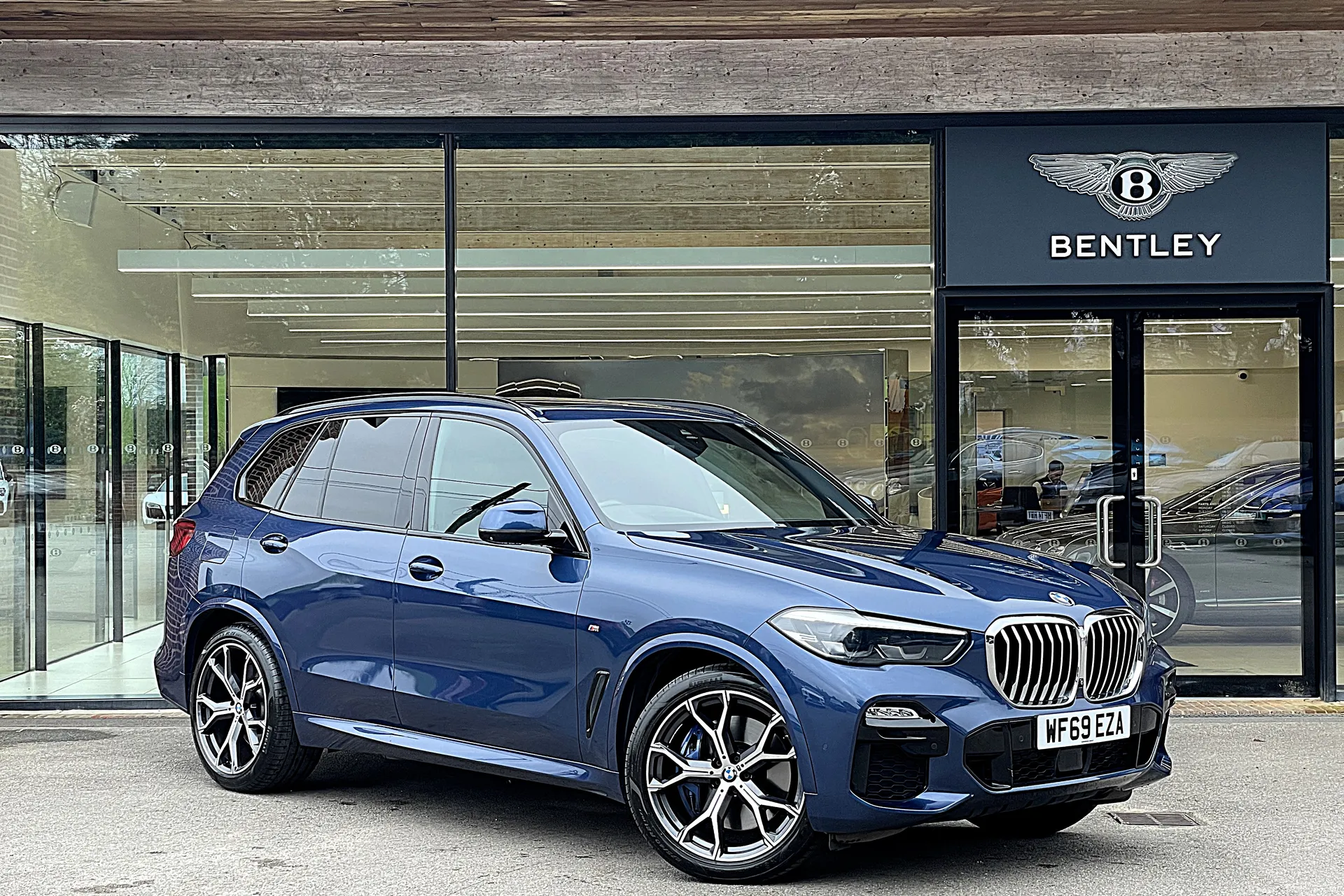 BMW X5 focused image