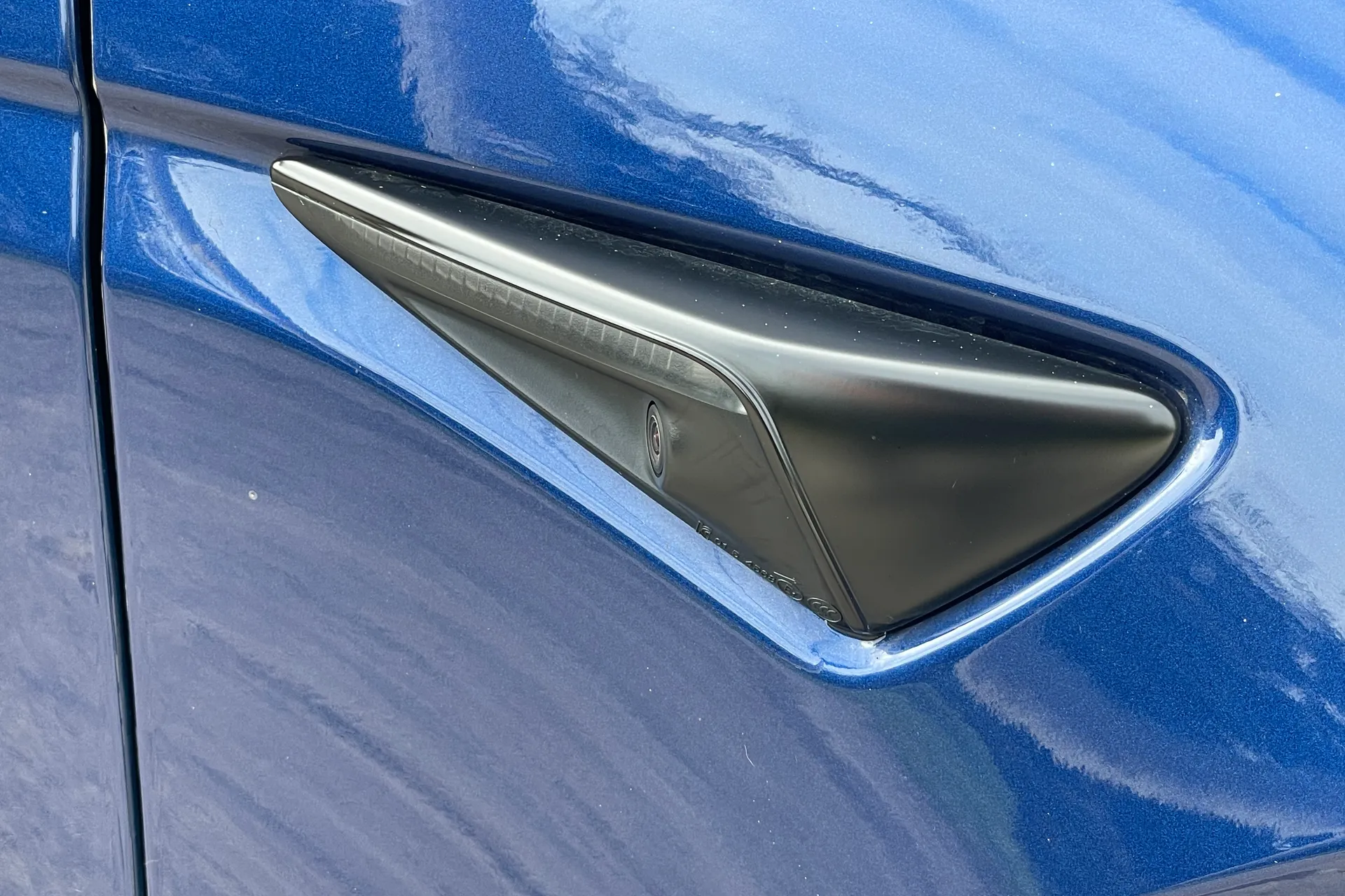 TESLA MODEL Y thumbnail image number 50