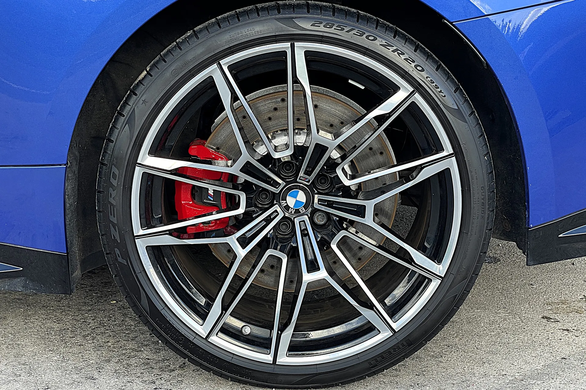 BMW M4 thumbnail image number 14