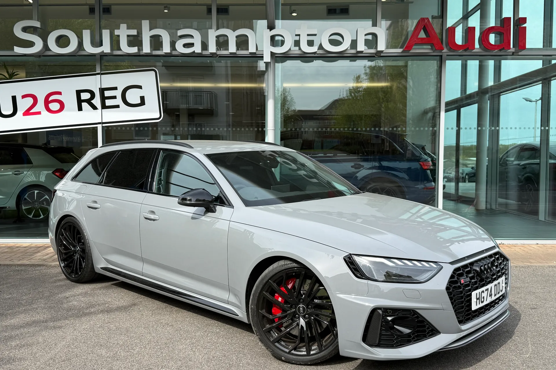 Audi RS4 thumbnail image number 58