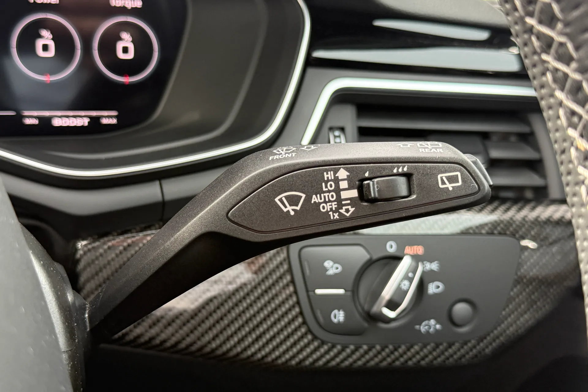 Audi RS4 thumbnail image number 18