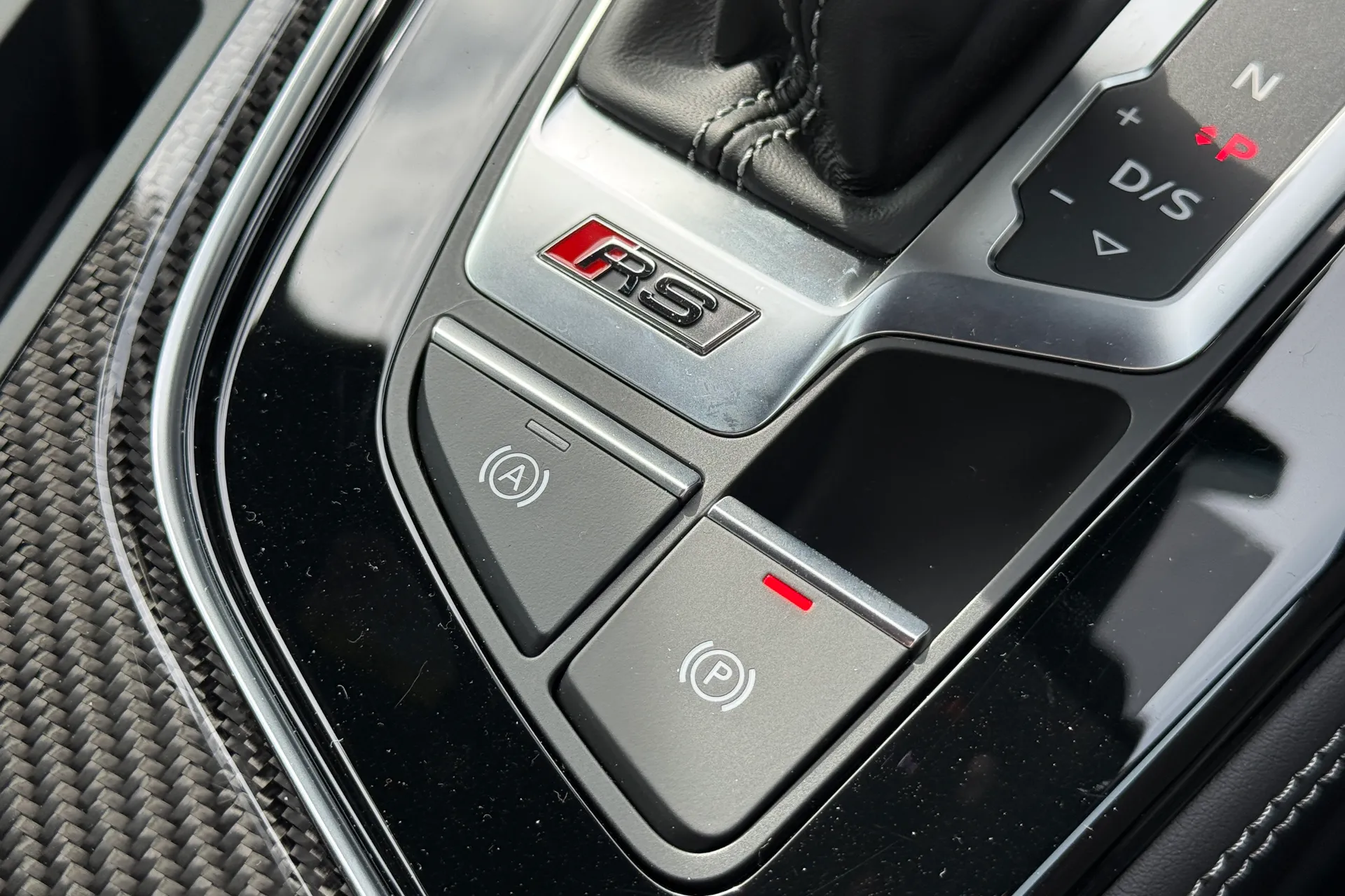 Audi RS4 thumbnail image number 22