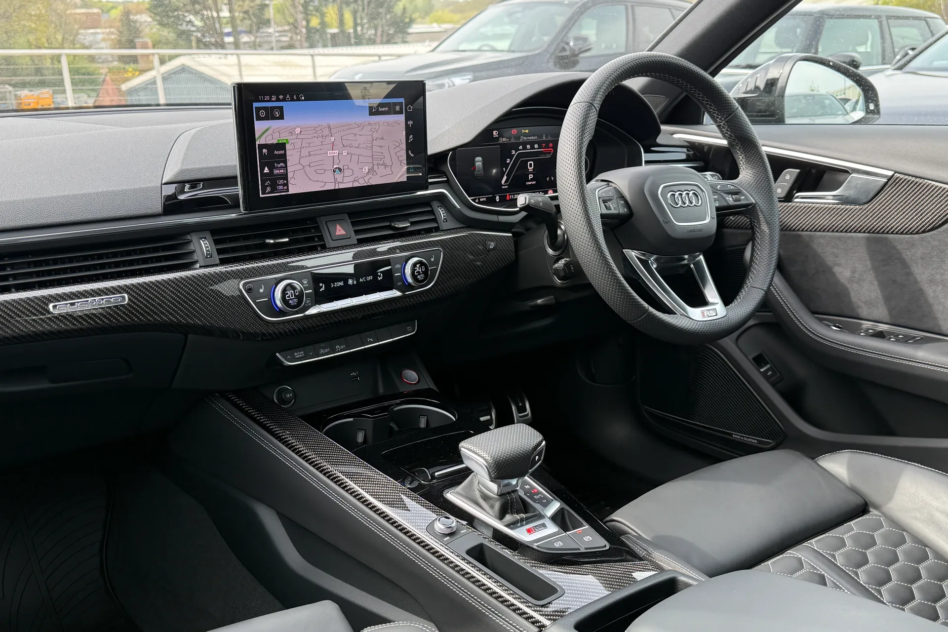 Audi RS4 thumbnail image number 46