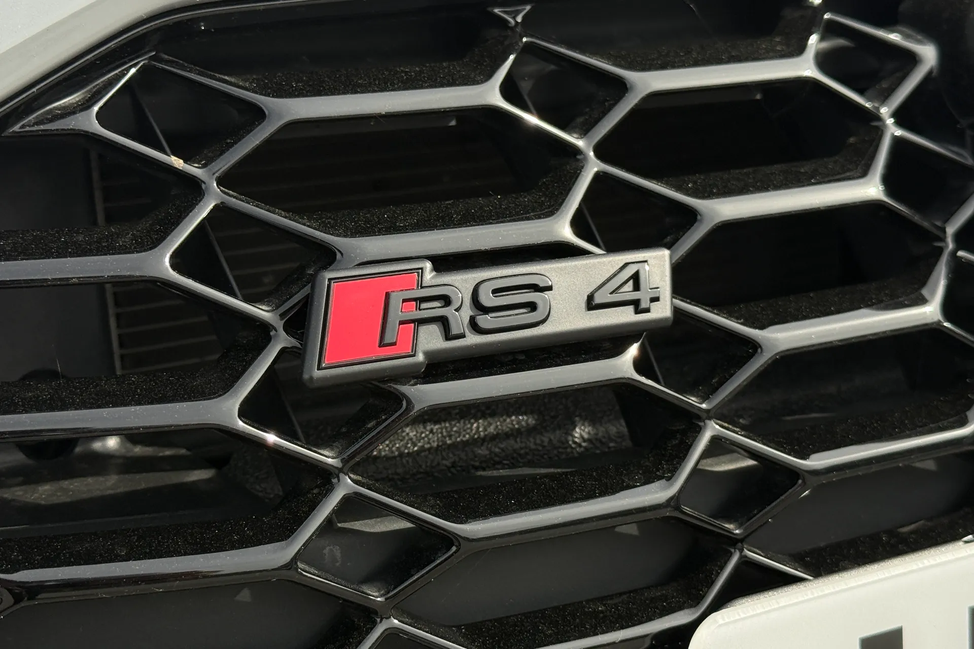 Audi RS4 thumbnail image number 50