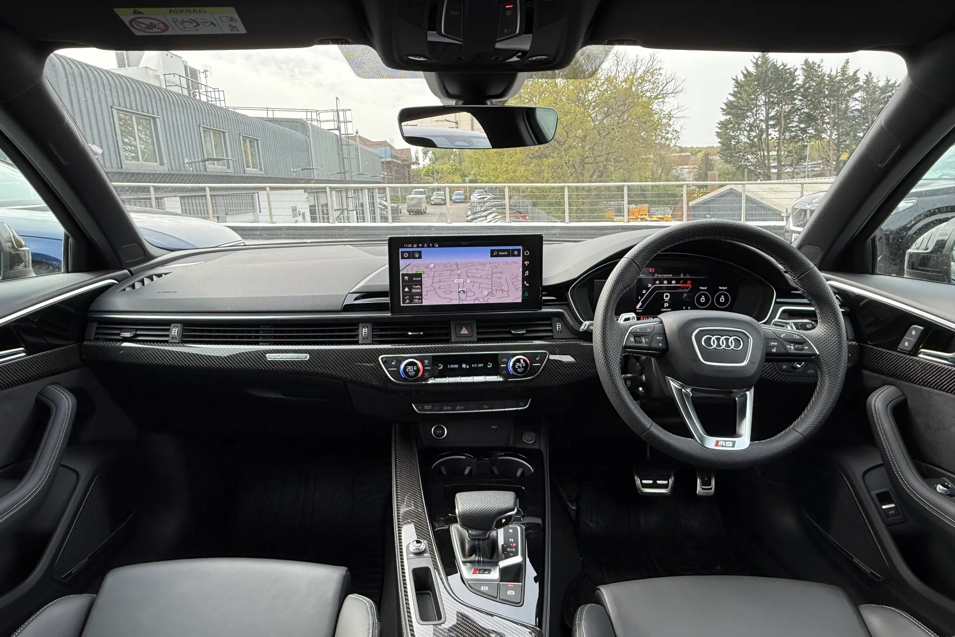 Audi RS4 thumbnail image number 3