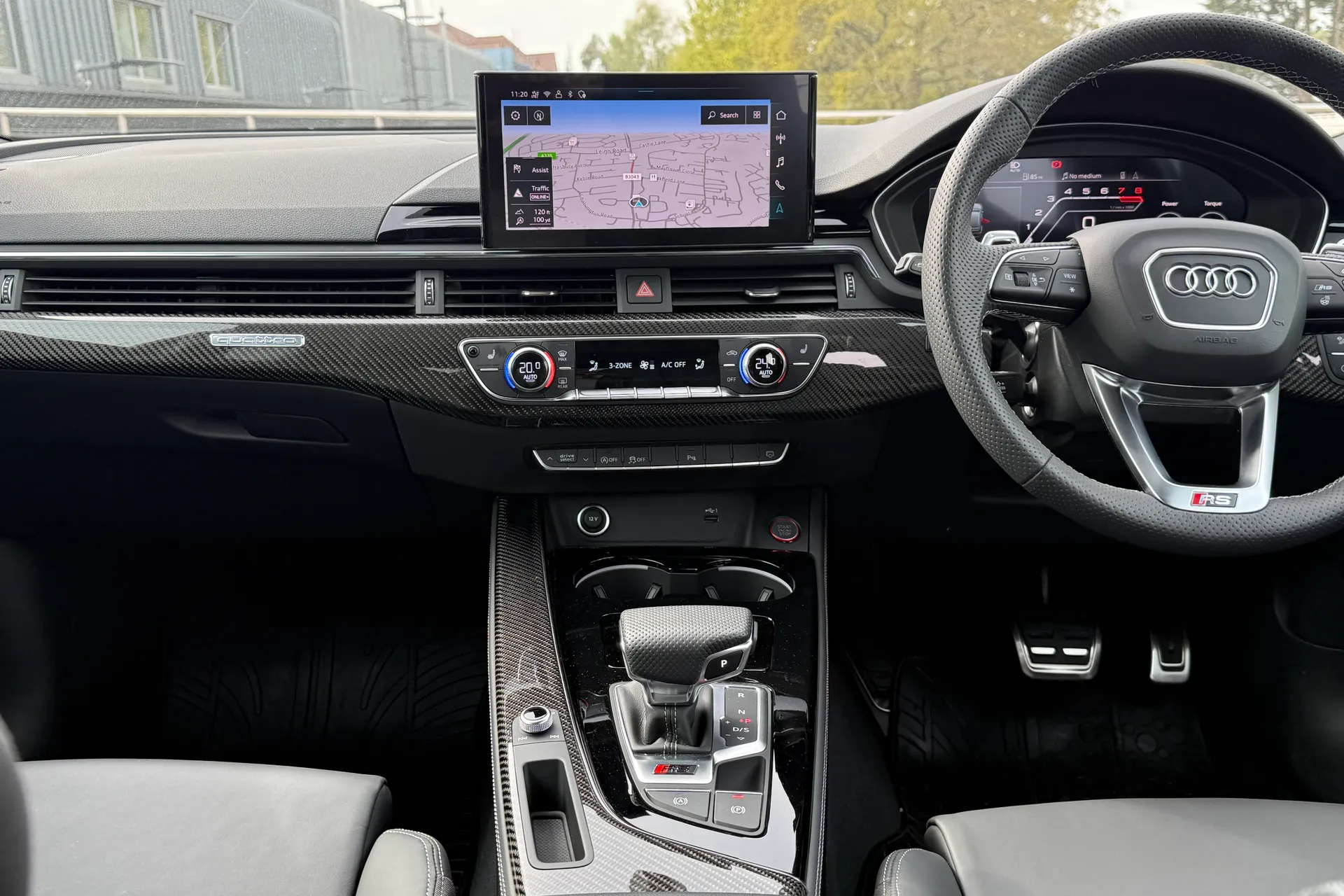 Audi RS4 thumbnail image number 39