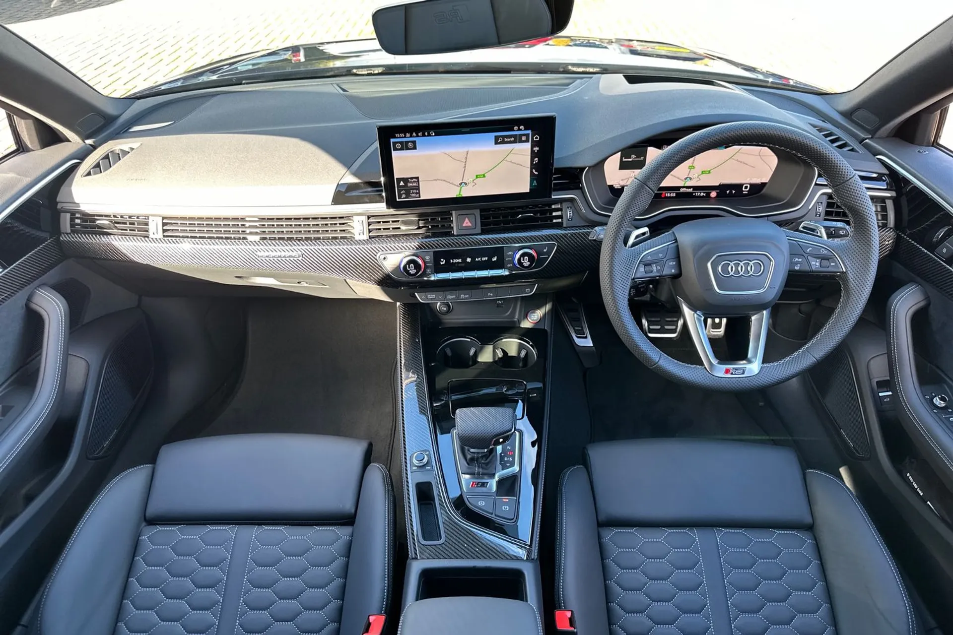 Audi RS4 thumbnail image number 6