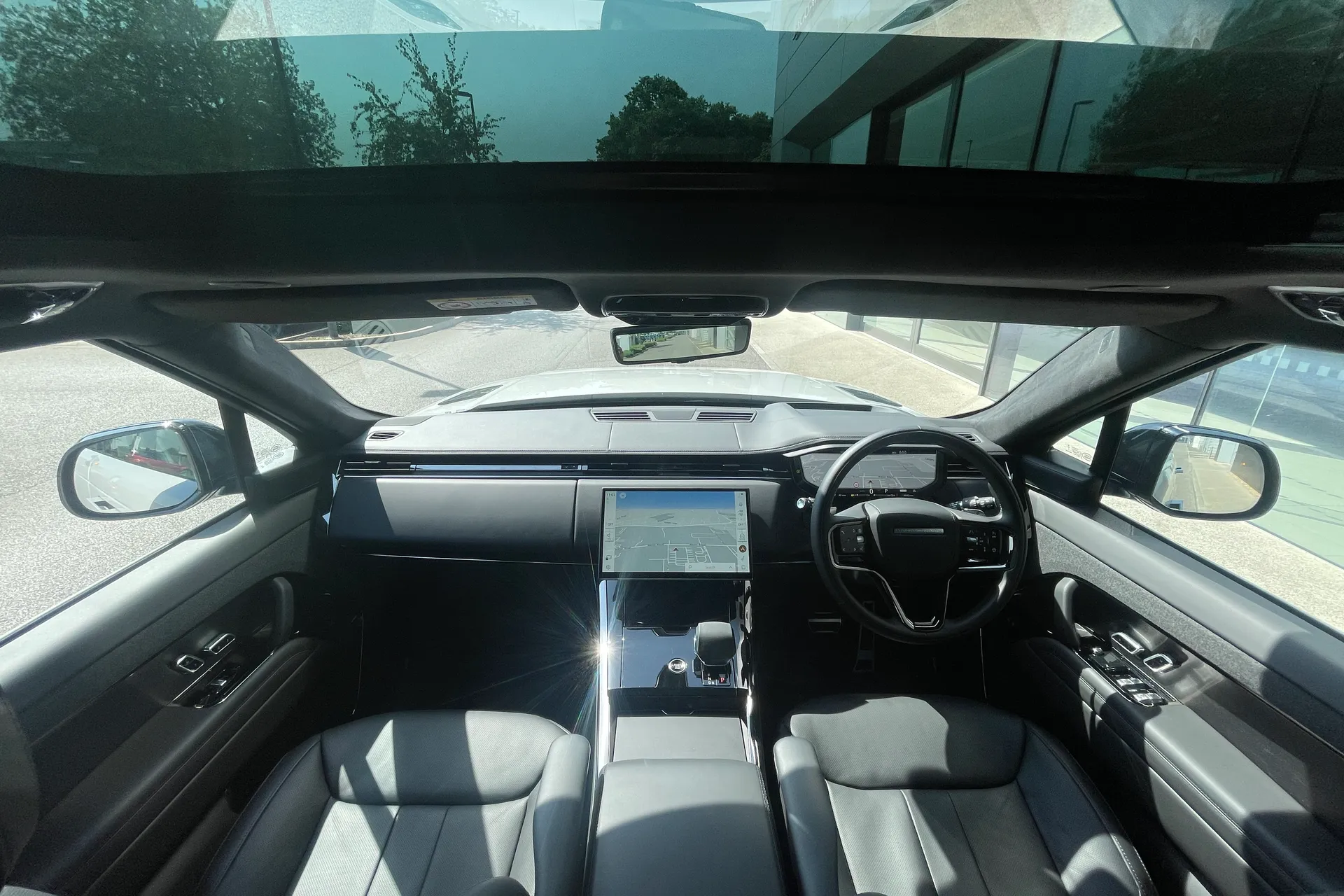 LAND ROVER RANGE ROVER SPORT thumbnail image number 3