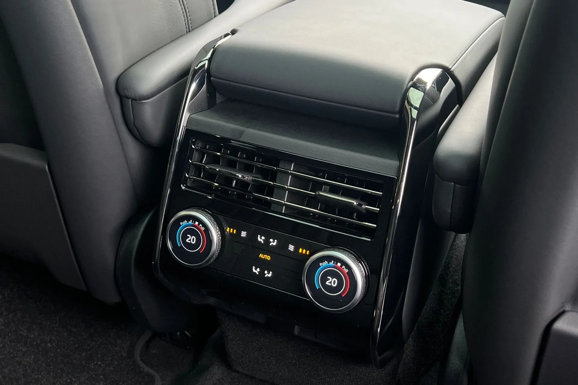 LAND ROVER RANGE ROVER SPORT thumbnail image number 51