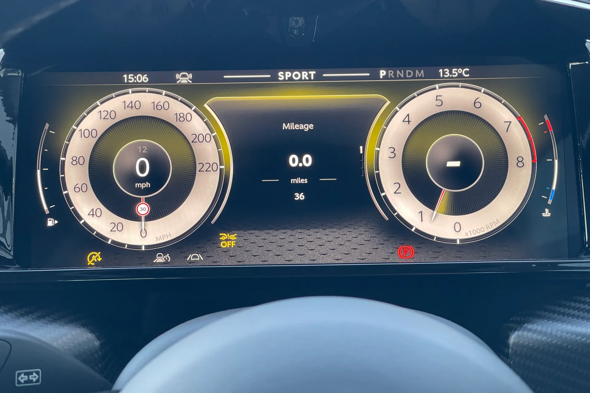 Aston Martin Vantage thumbnail image number 6