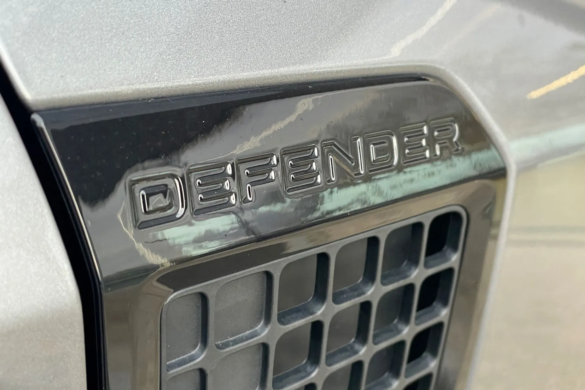 LAND ROVER DEFENDER thumbnail image number 58