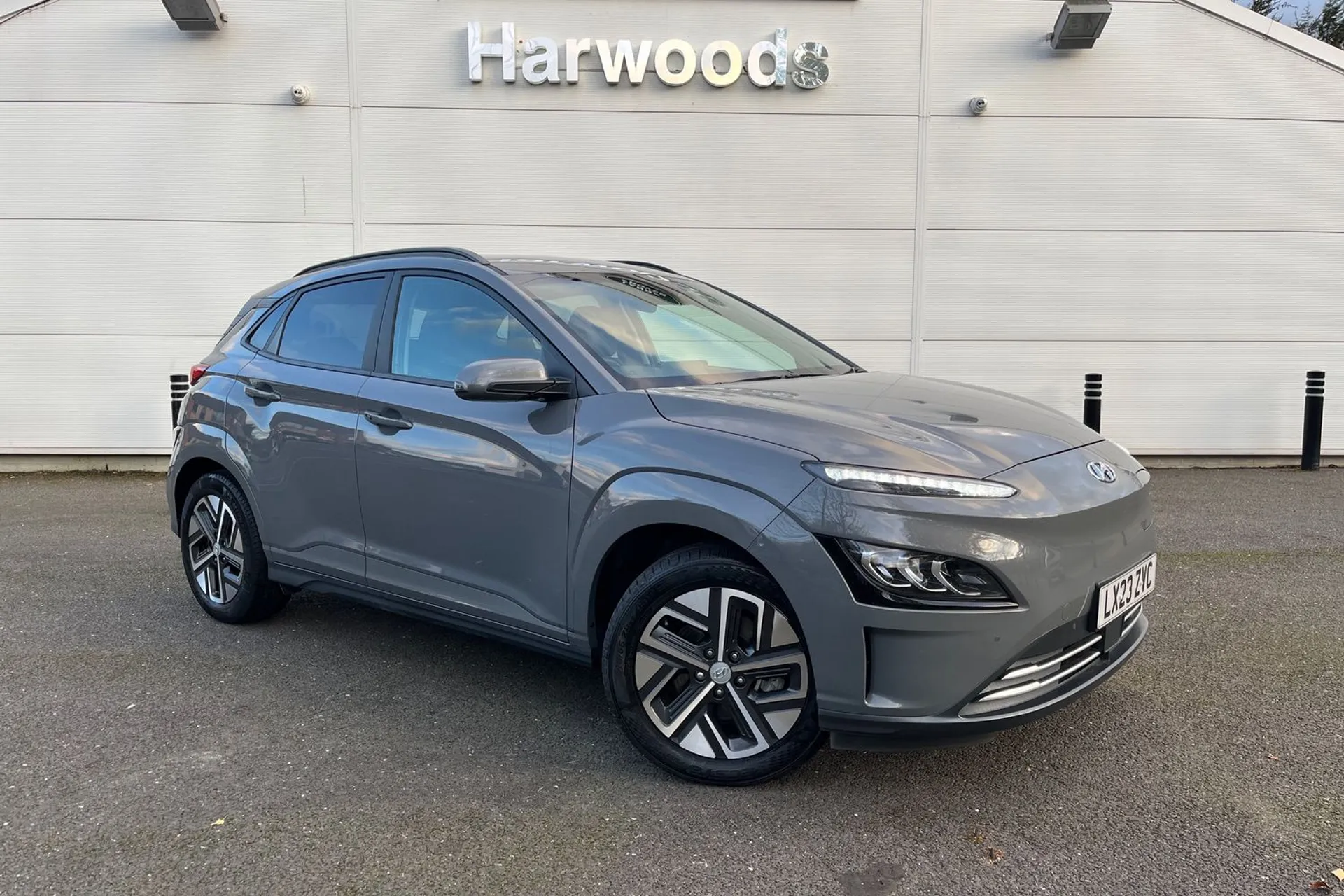 HYUNDAI KONA focused image