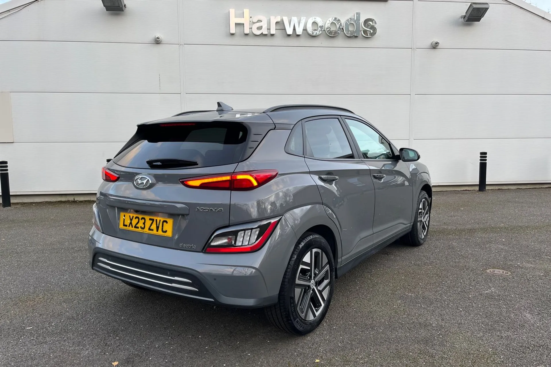 HYUNDAI KONA thumbnail image number 9