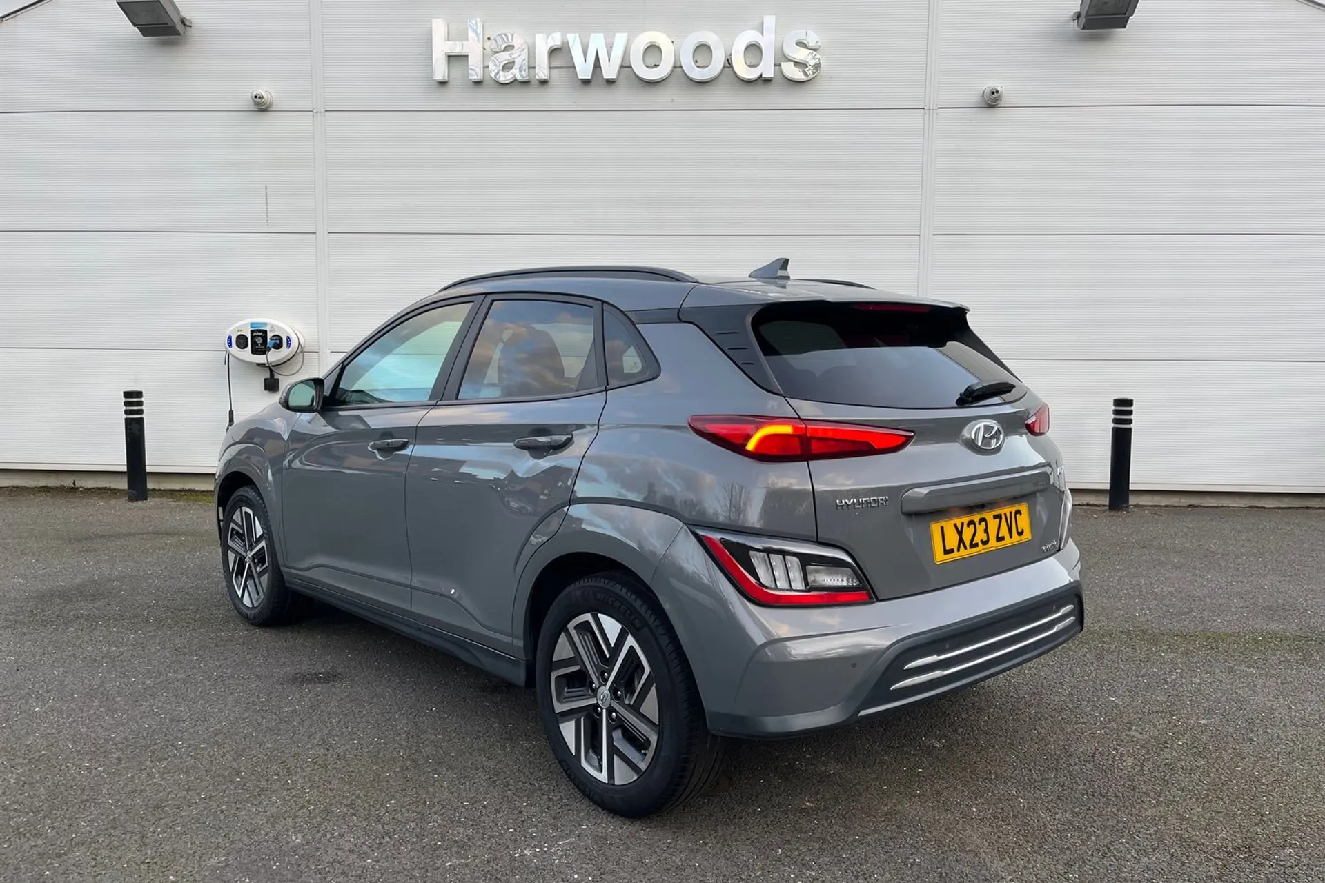 HYUNDAI KONA thumbnail image number 7