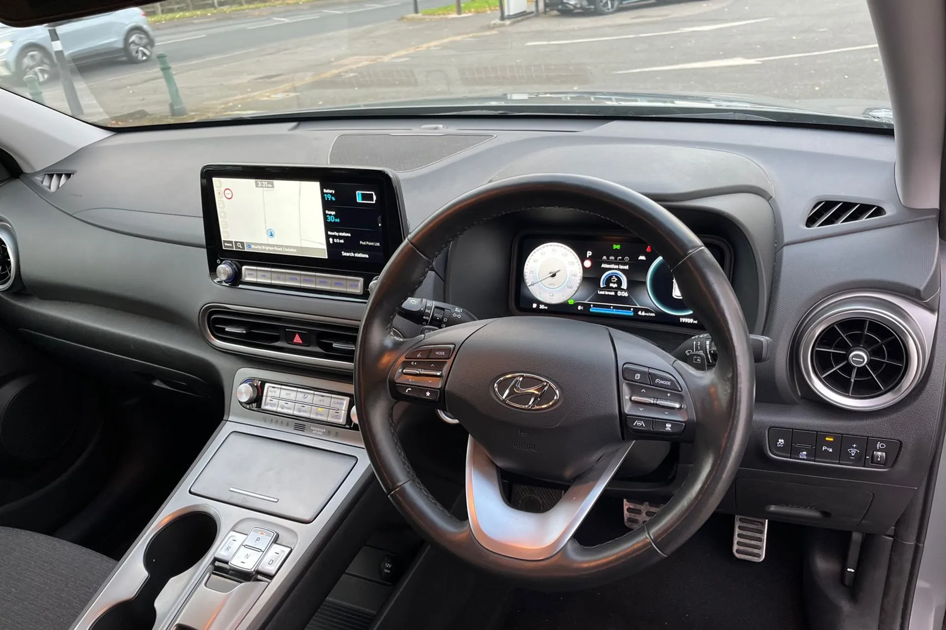 HYUNDAI KONA thumbnail image number 33