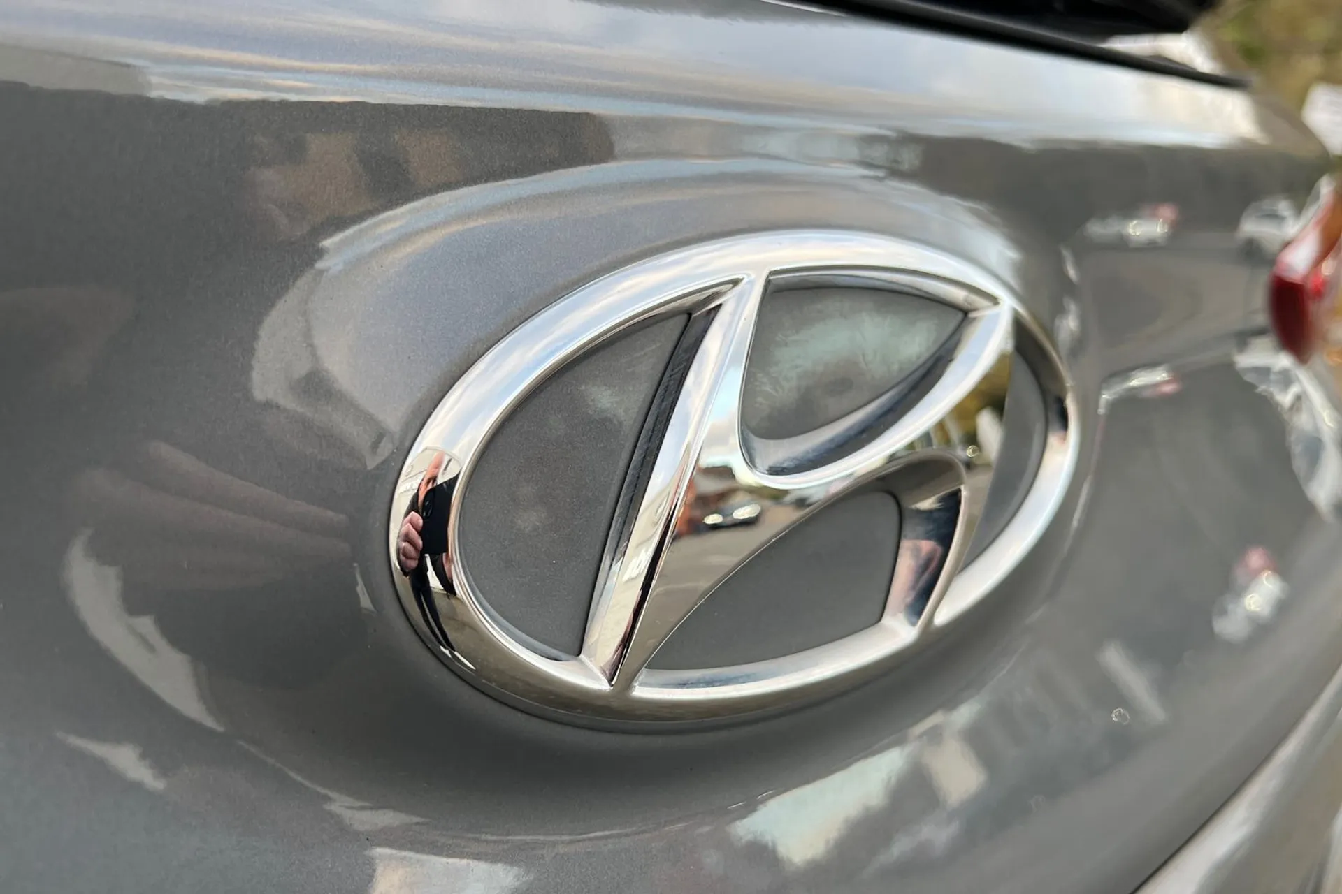 HYUNDAI KONA thumbnail image number 15