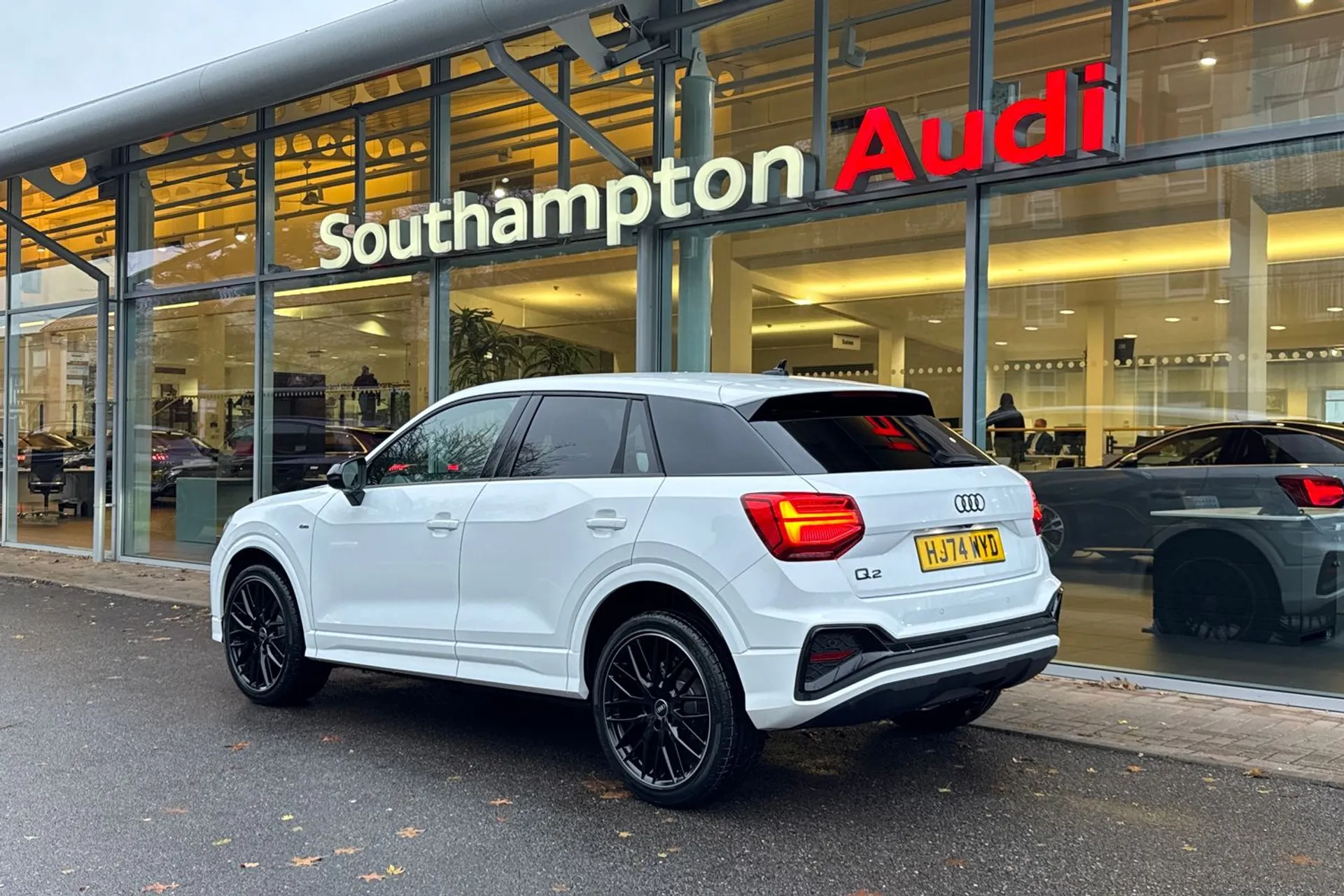 Audi Q2 thumbnail image number 7