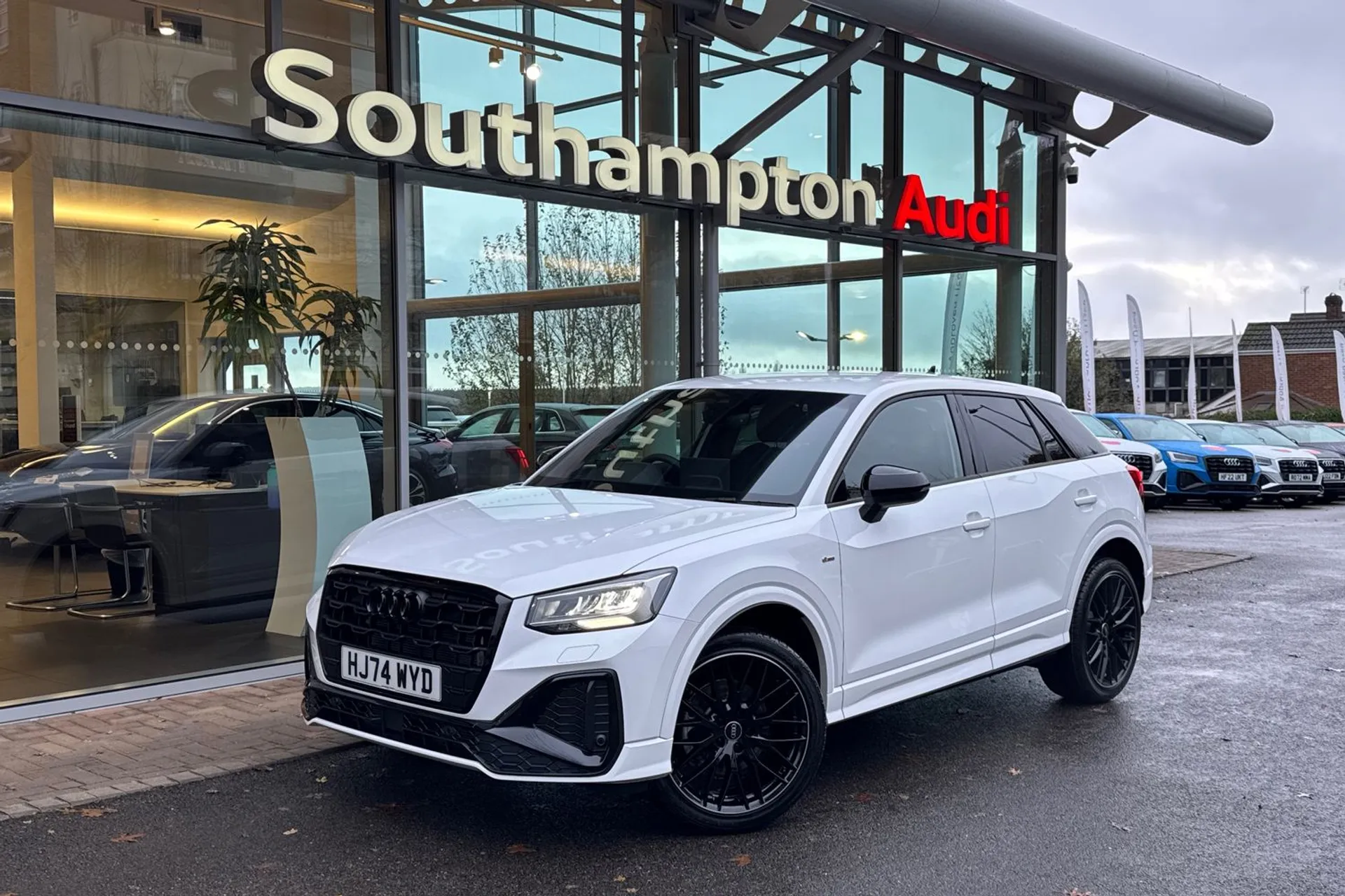 Audi Q2 thumbnail image number 9