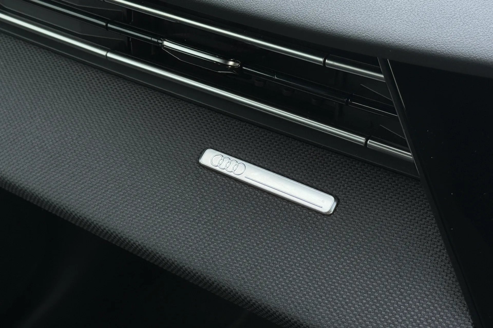 Audi A3 thumbnail image number 58