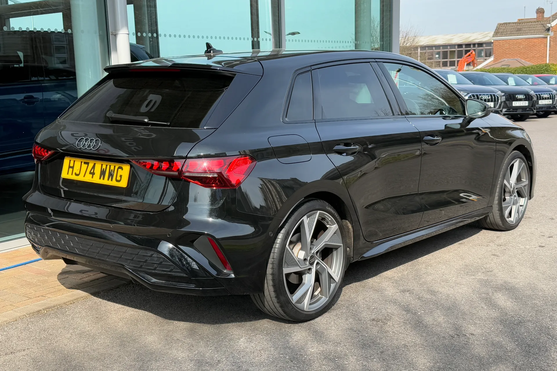 Audi A3 thumbnail image number 38