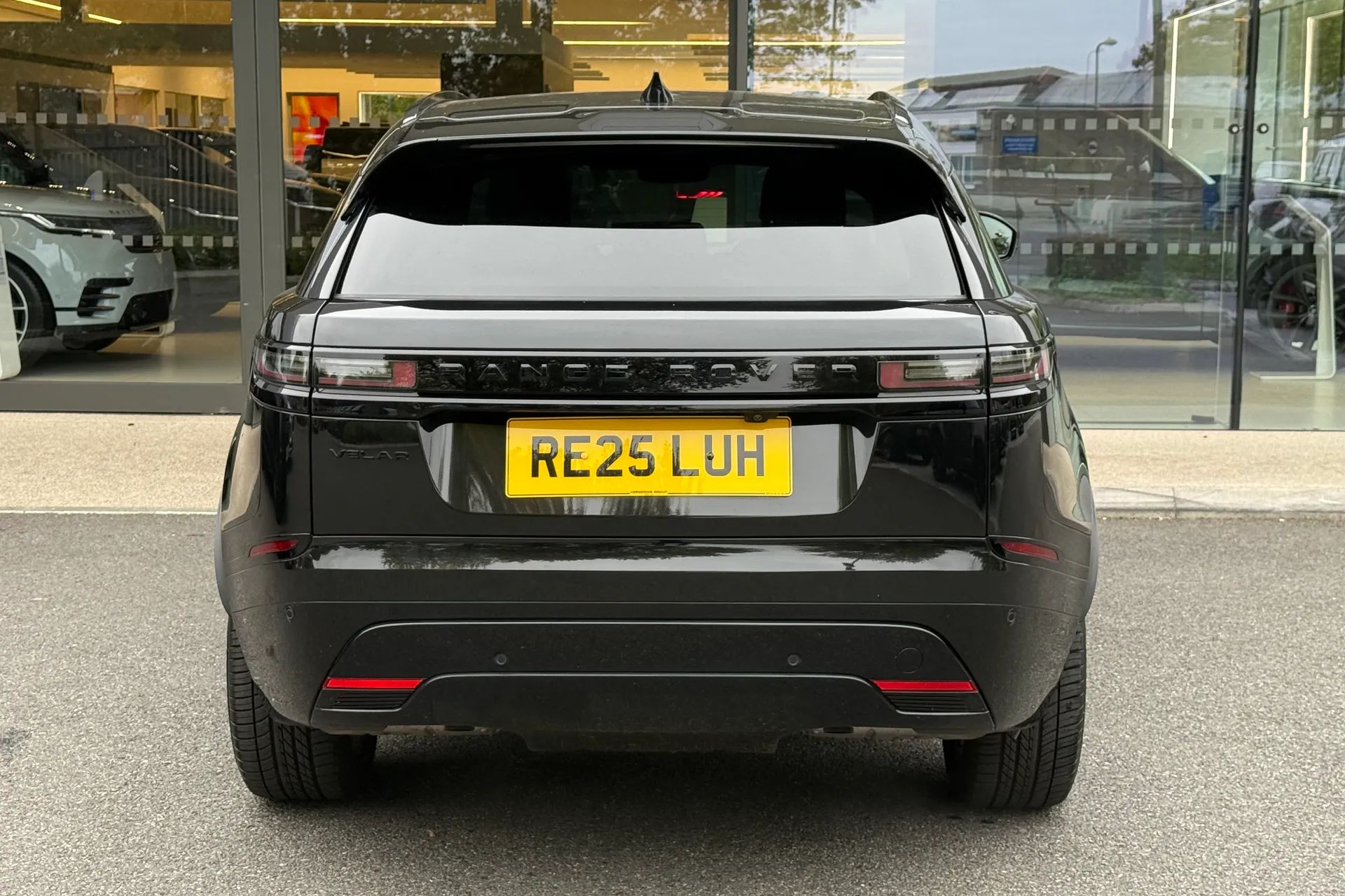 LAND ROVER RANGE ROVER VELAR thumbnail image number 8