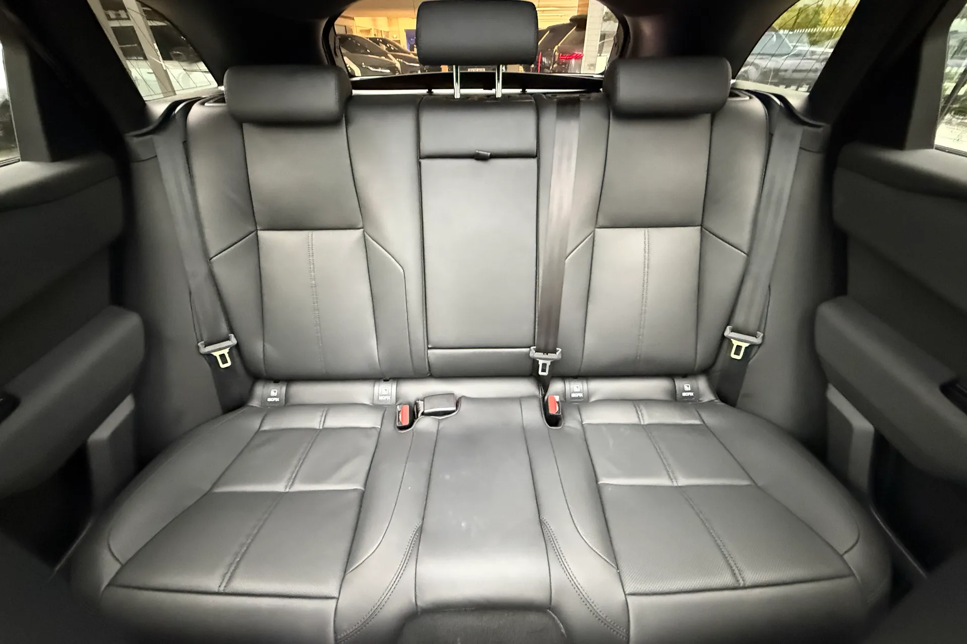 LAND ROVER RANGE ROVER VELAR thumbnail image number 11