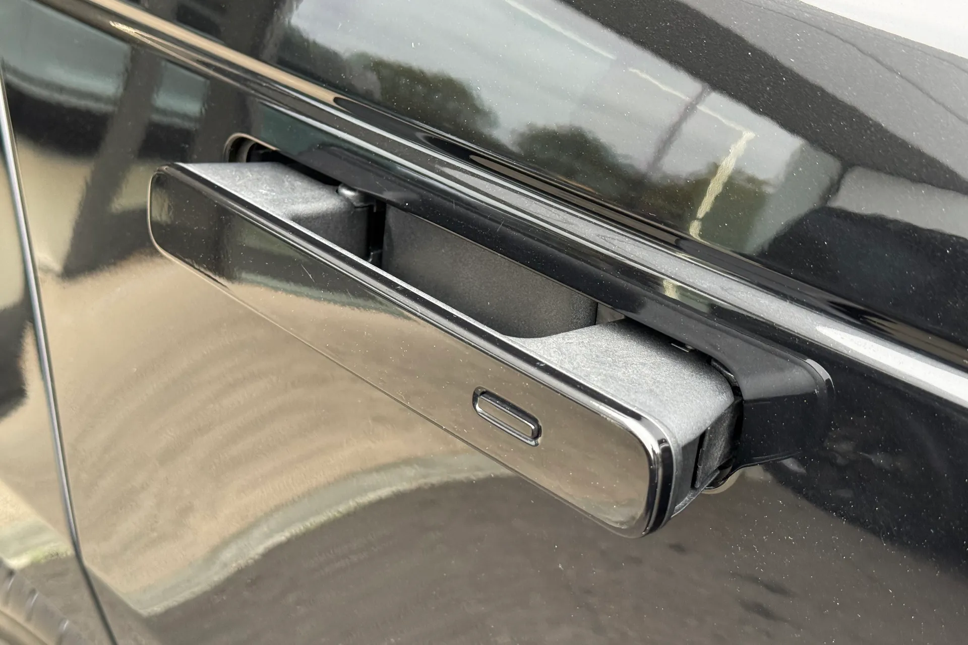 LAND ROVER RANGE ROVER VELAR thumbnail image number 37