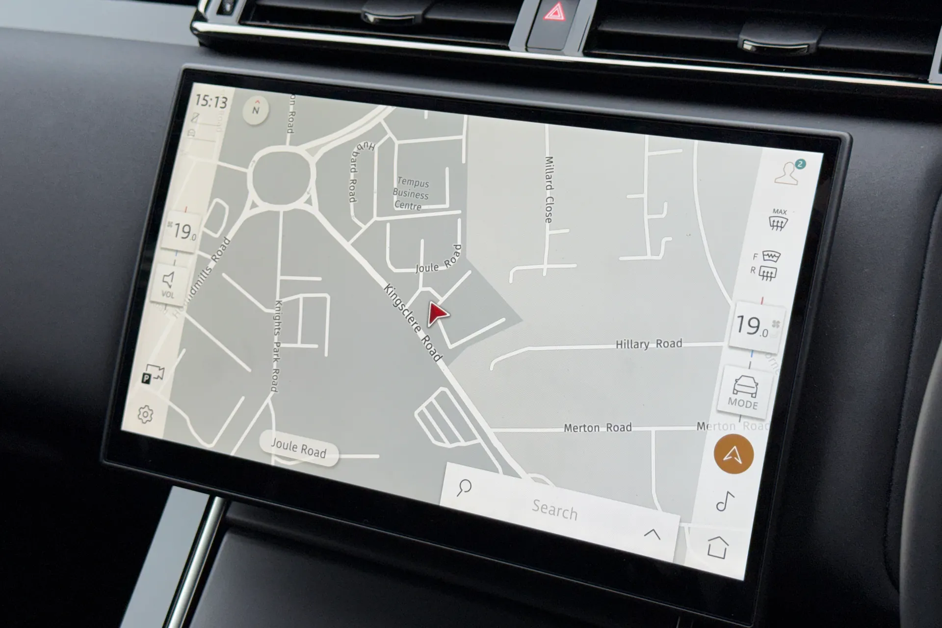 LAND ROVER RANGE ROVER VELAR thumbnail image number 29