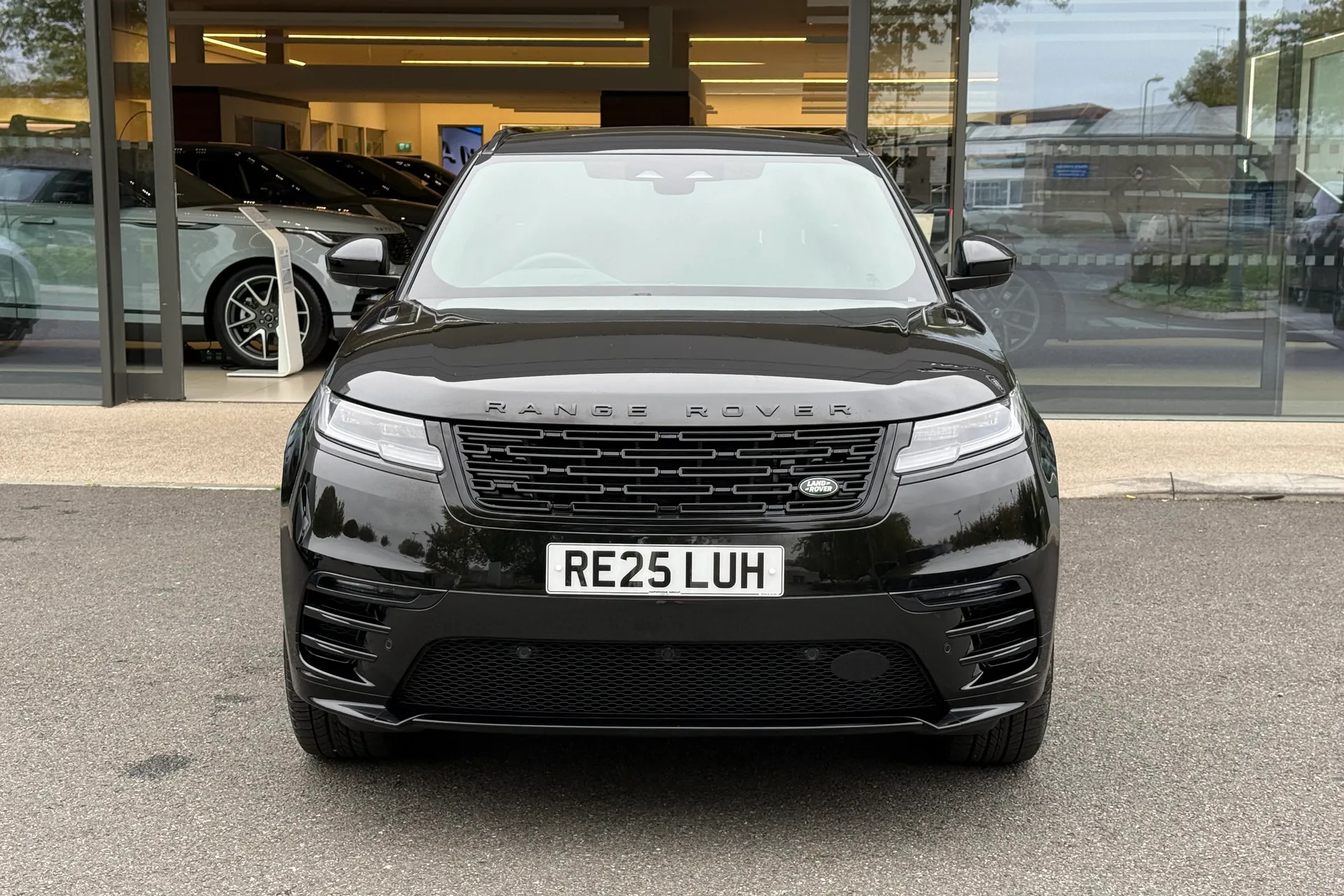 LAND ROVER RANGE ROVER VELAR thumbnail image number 6