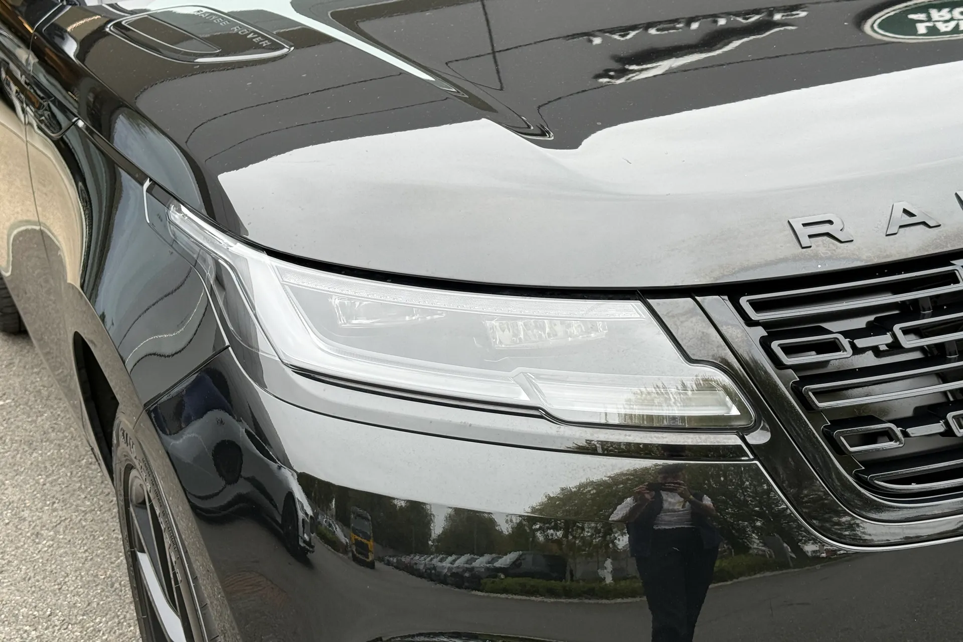 LAND ROVER RANGE ROVER VELAR thumbnail image number 54