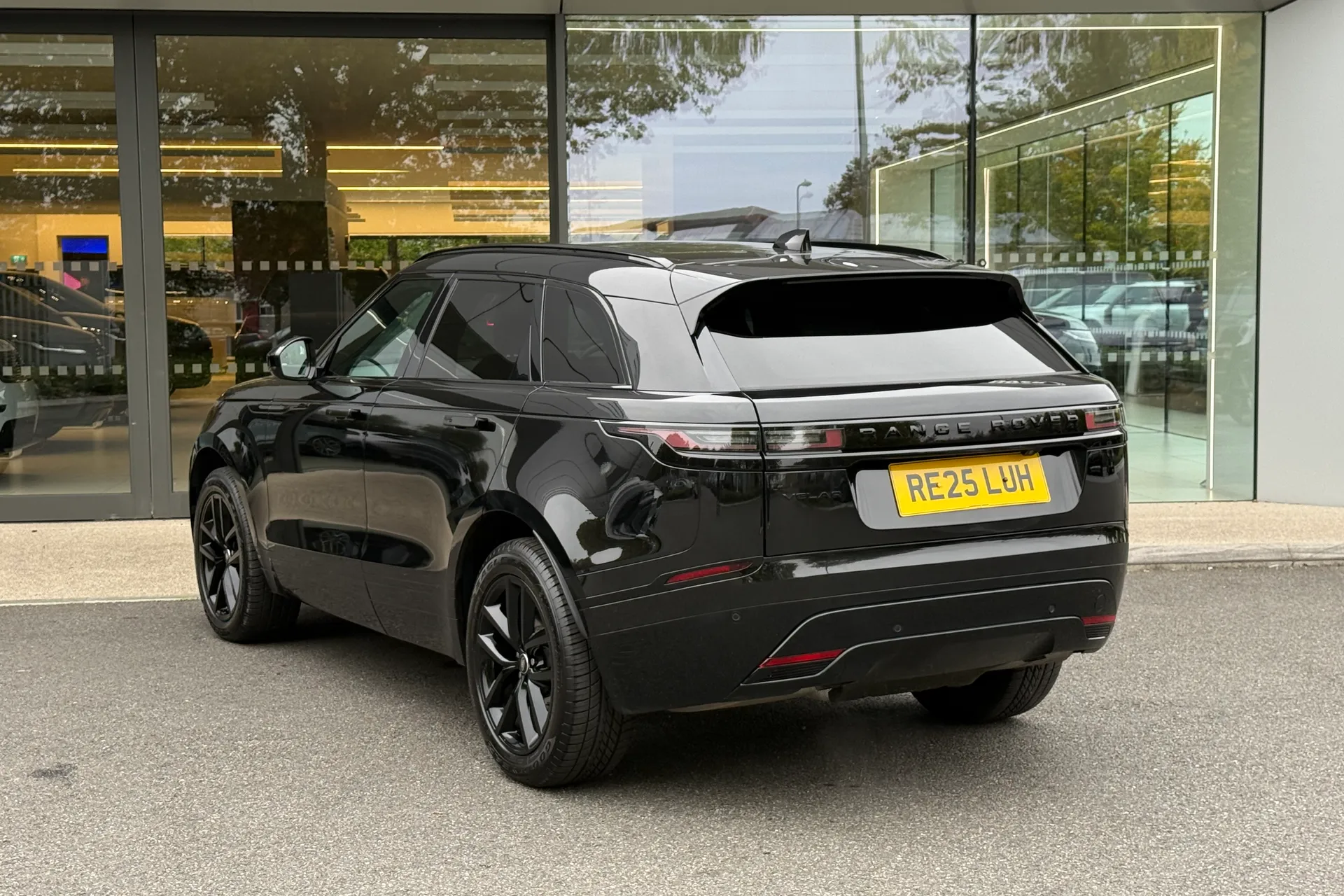 LAND ROVER RANGE ROVER VELAR thumbnail image number 58