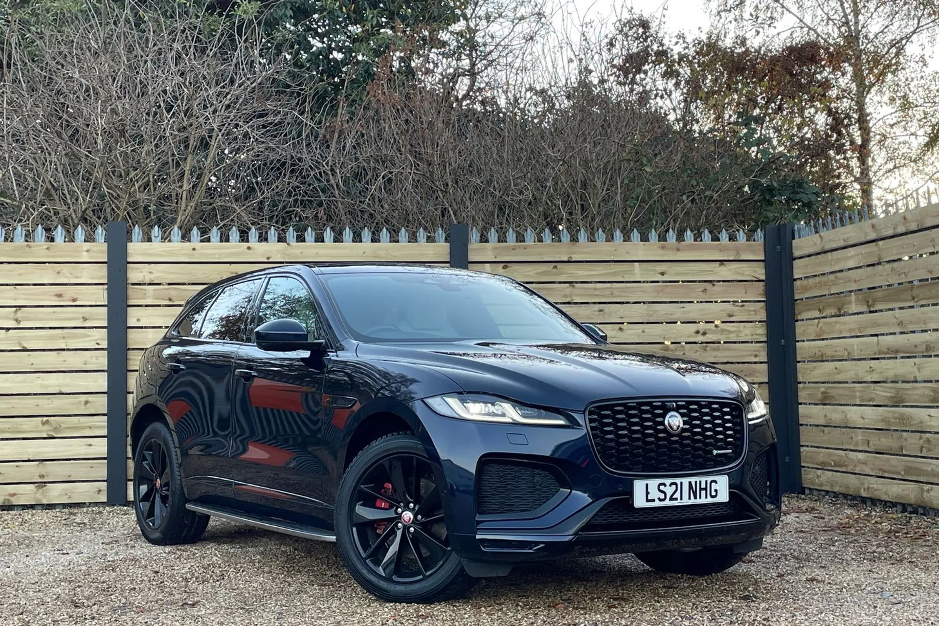 Jaguar F-PACE thumbnail image number 47