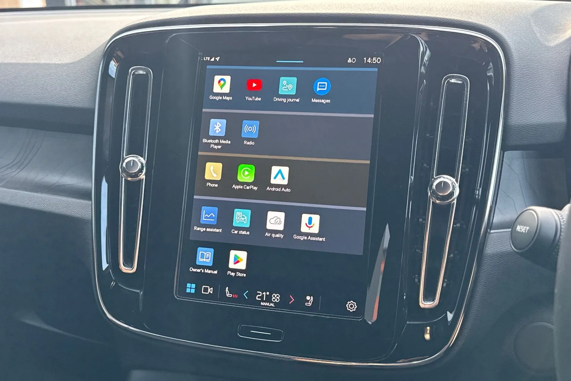 Volvo EX40 thumbnail image number 40