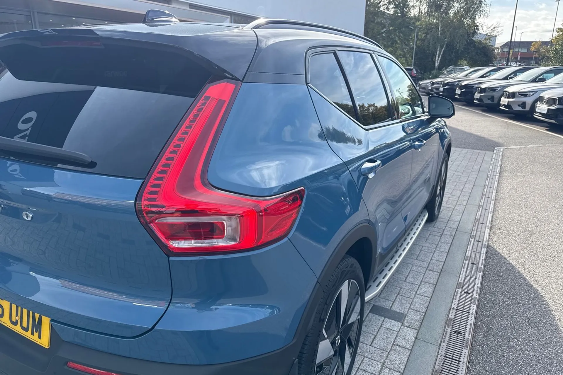 Volvo EX40 thumbnail image number 14