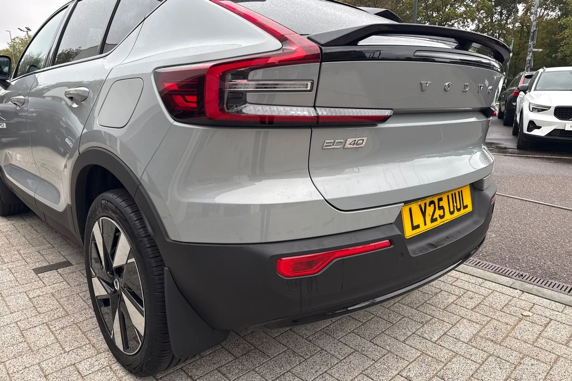 Volvo EC40 thumbnail image number 16