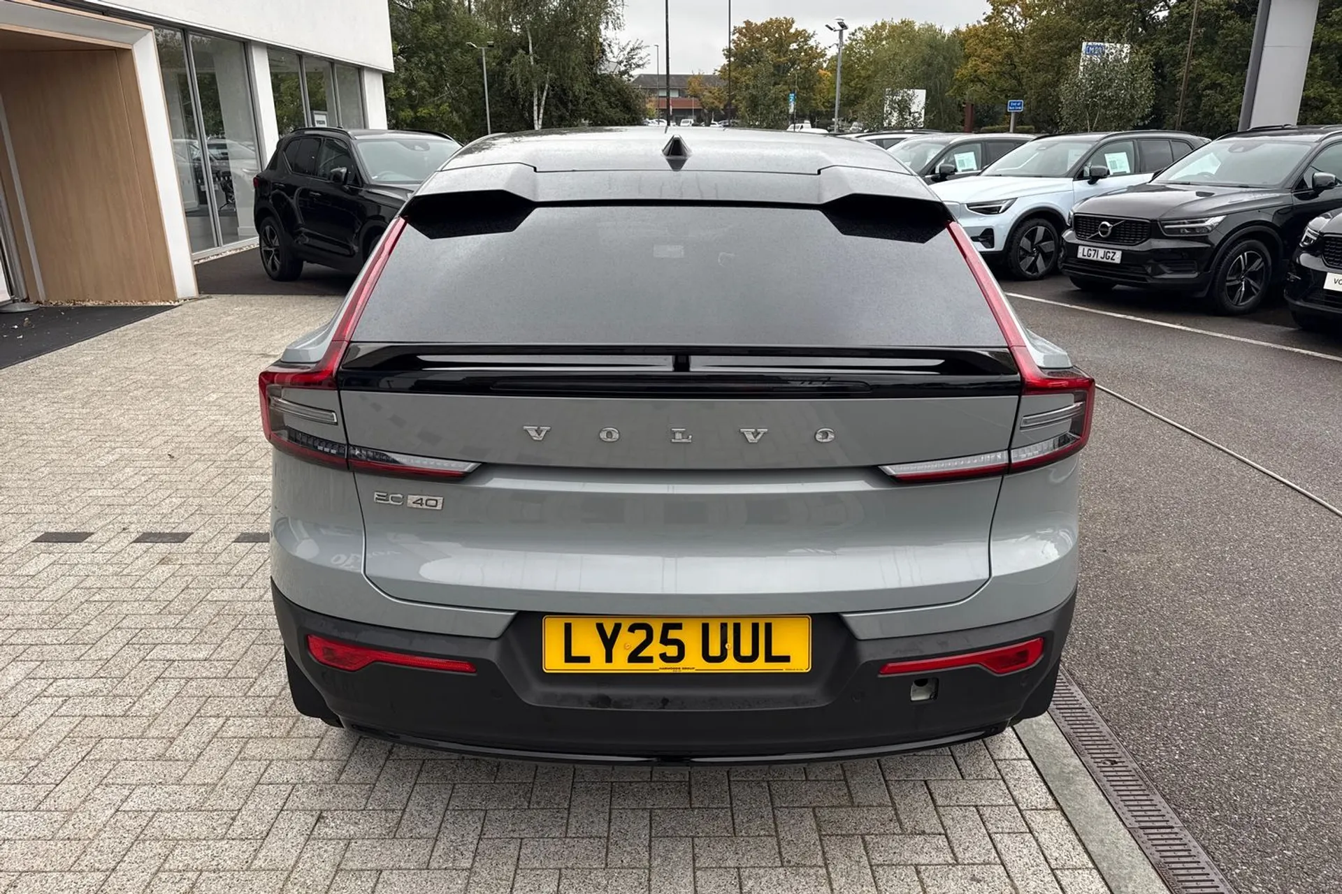 Volvo EC40 thumbnail image number 7