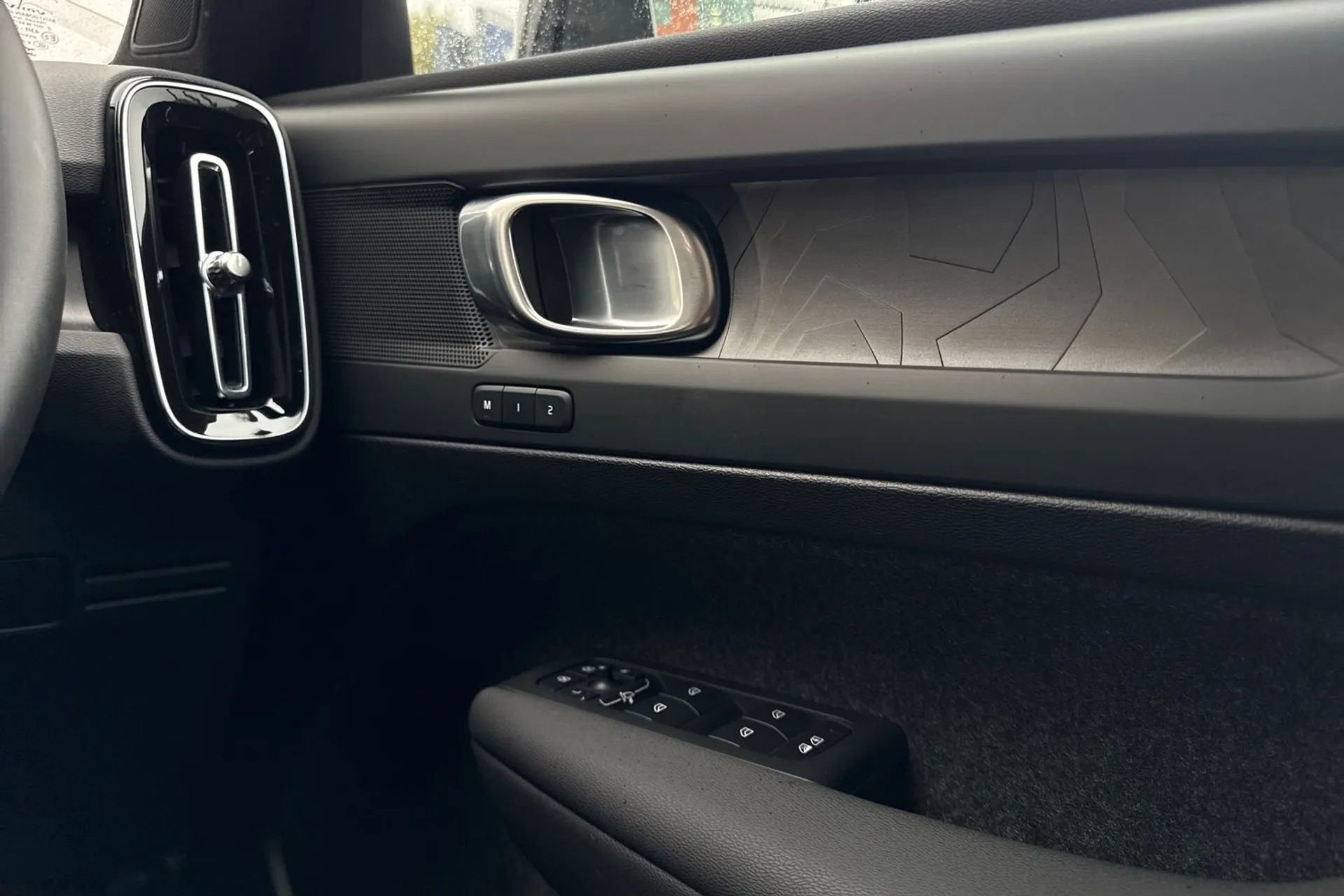 Volvo EC40 thumbnail image number 40