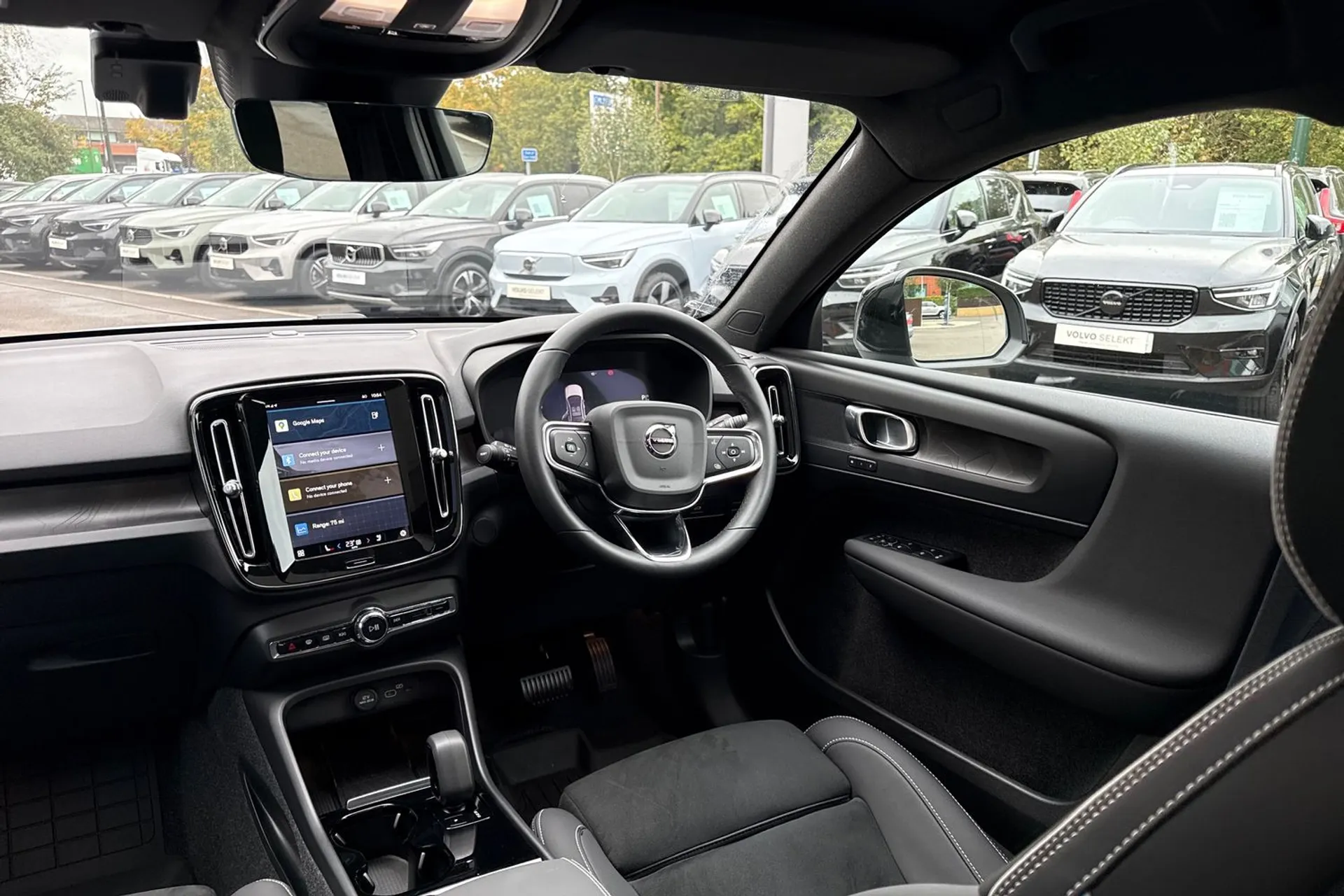 Volvo EC40 thumbnail image number 31