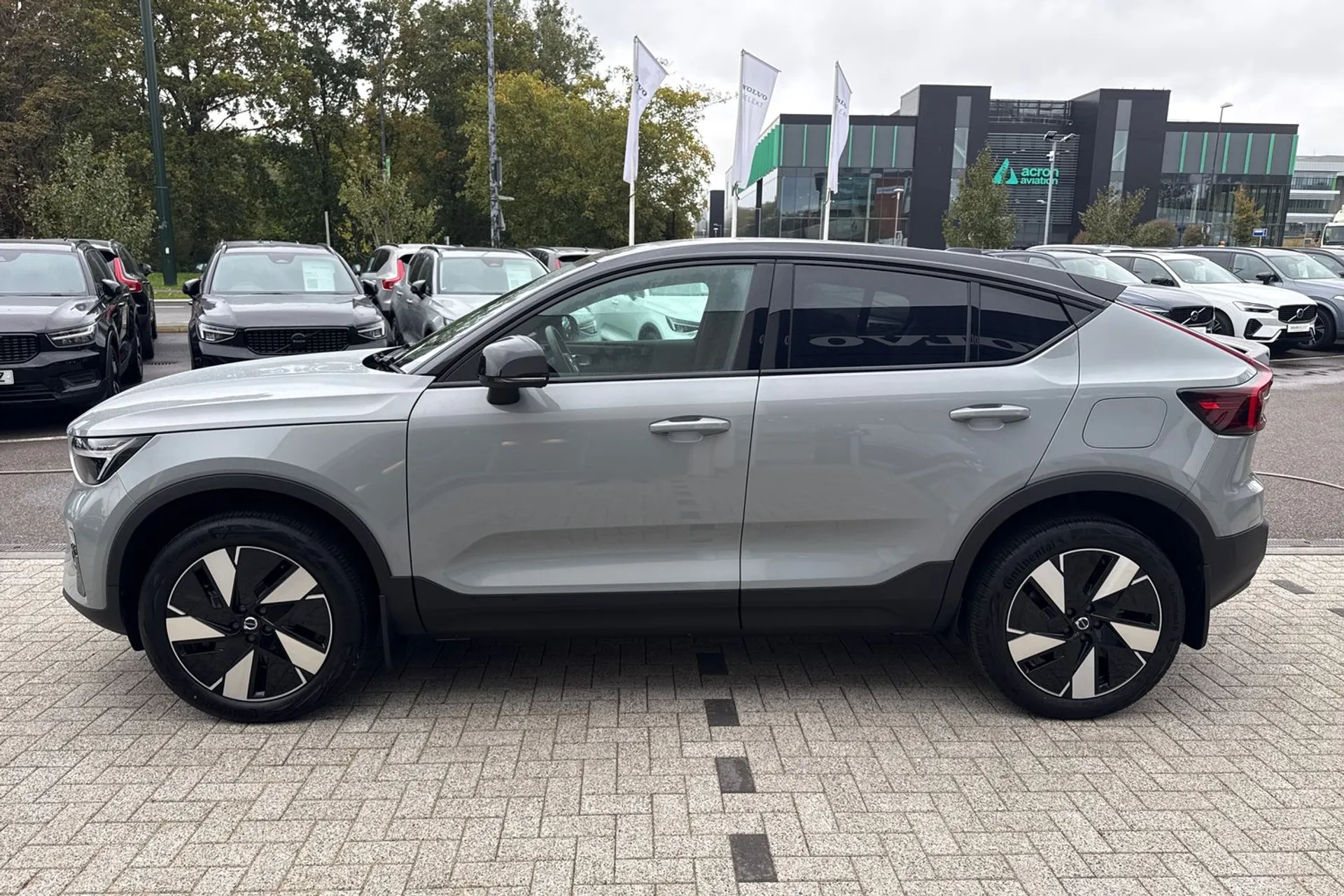 Volvo EC40 thumbnail image number 9