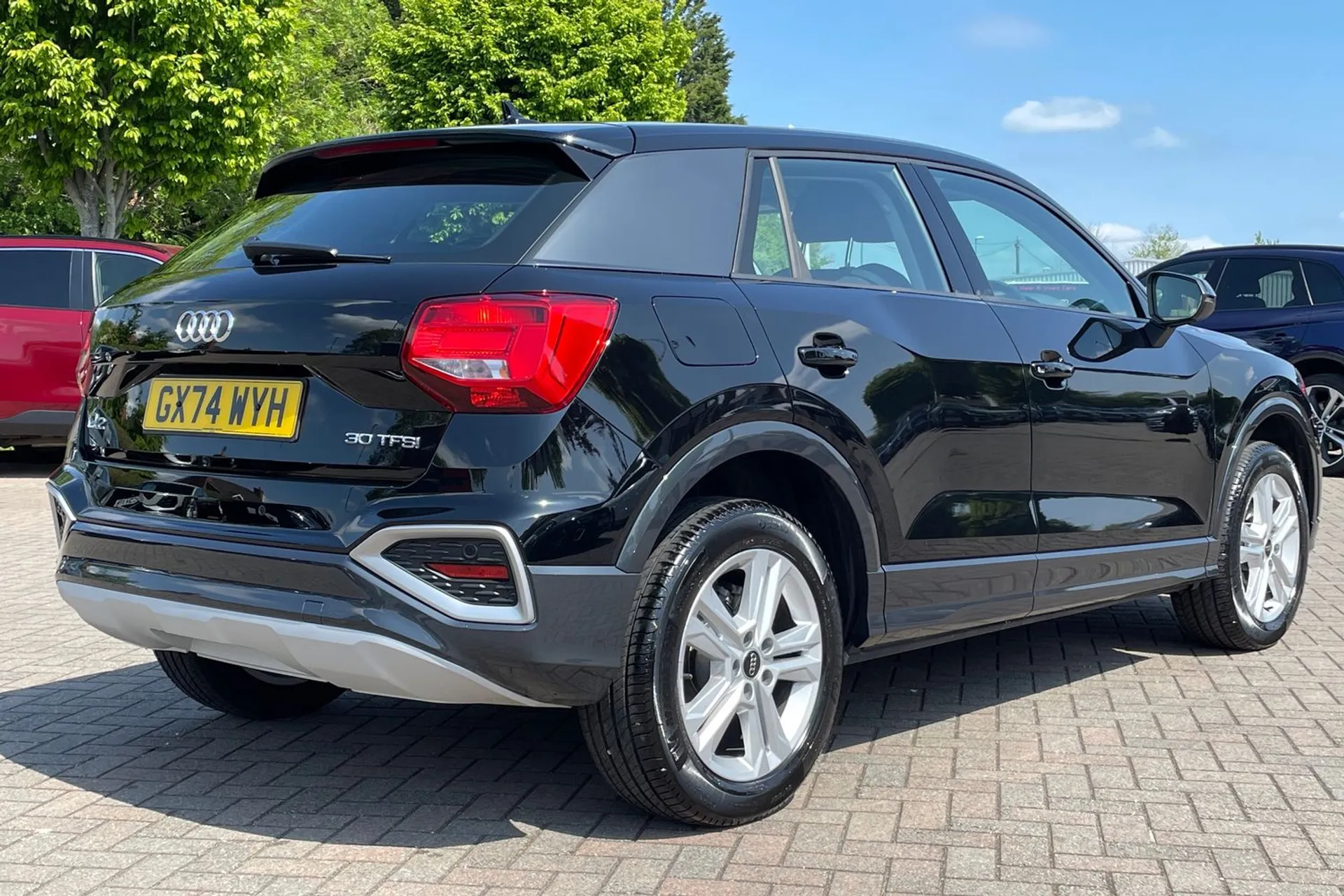 Audi Q2 thumbnail image number 4