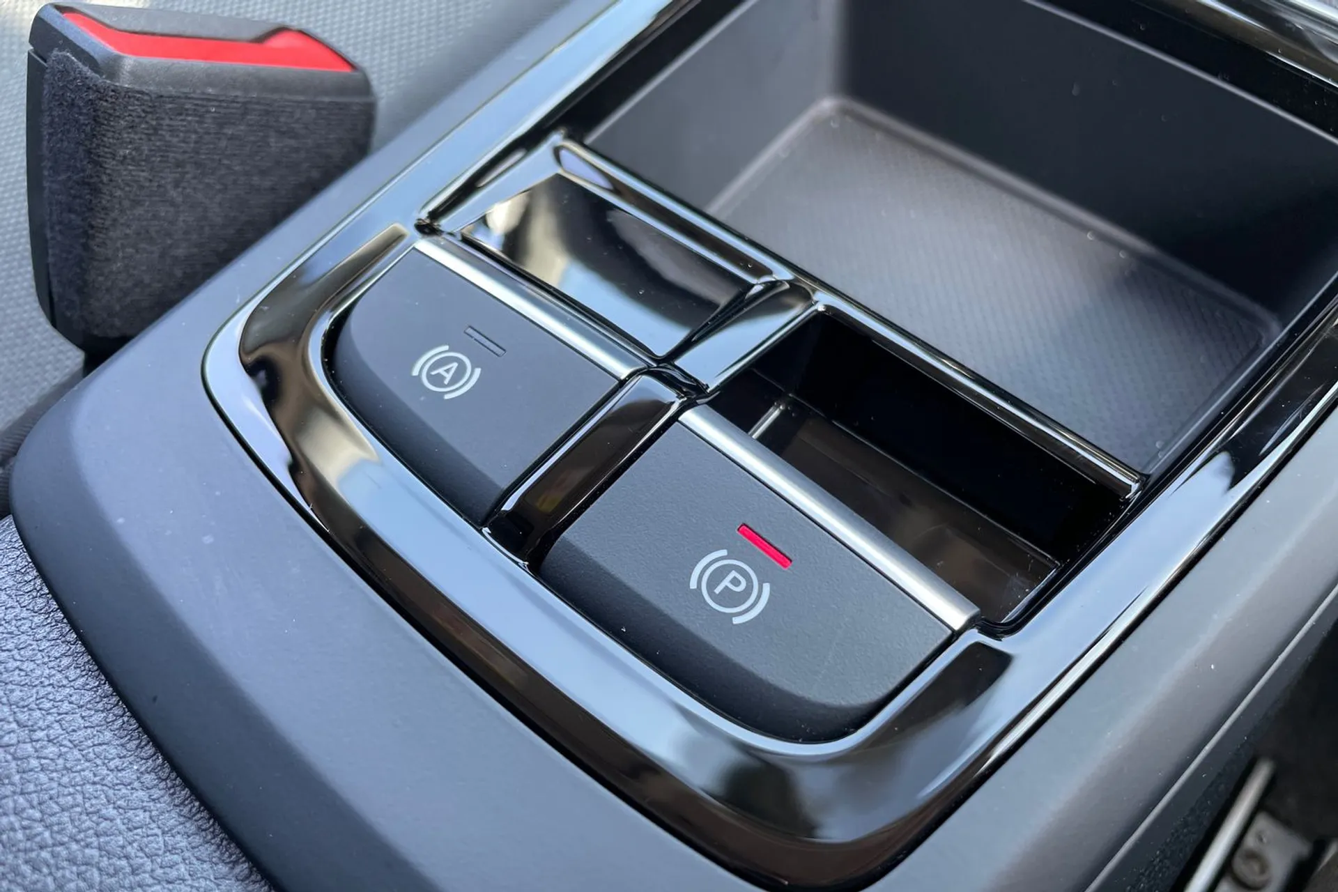 Audi Q2 thumbnail image number 32