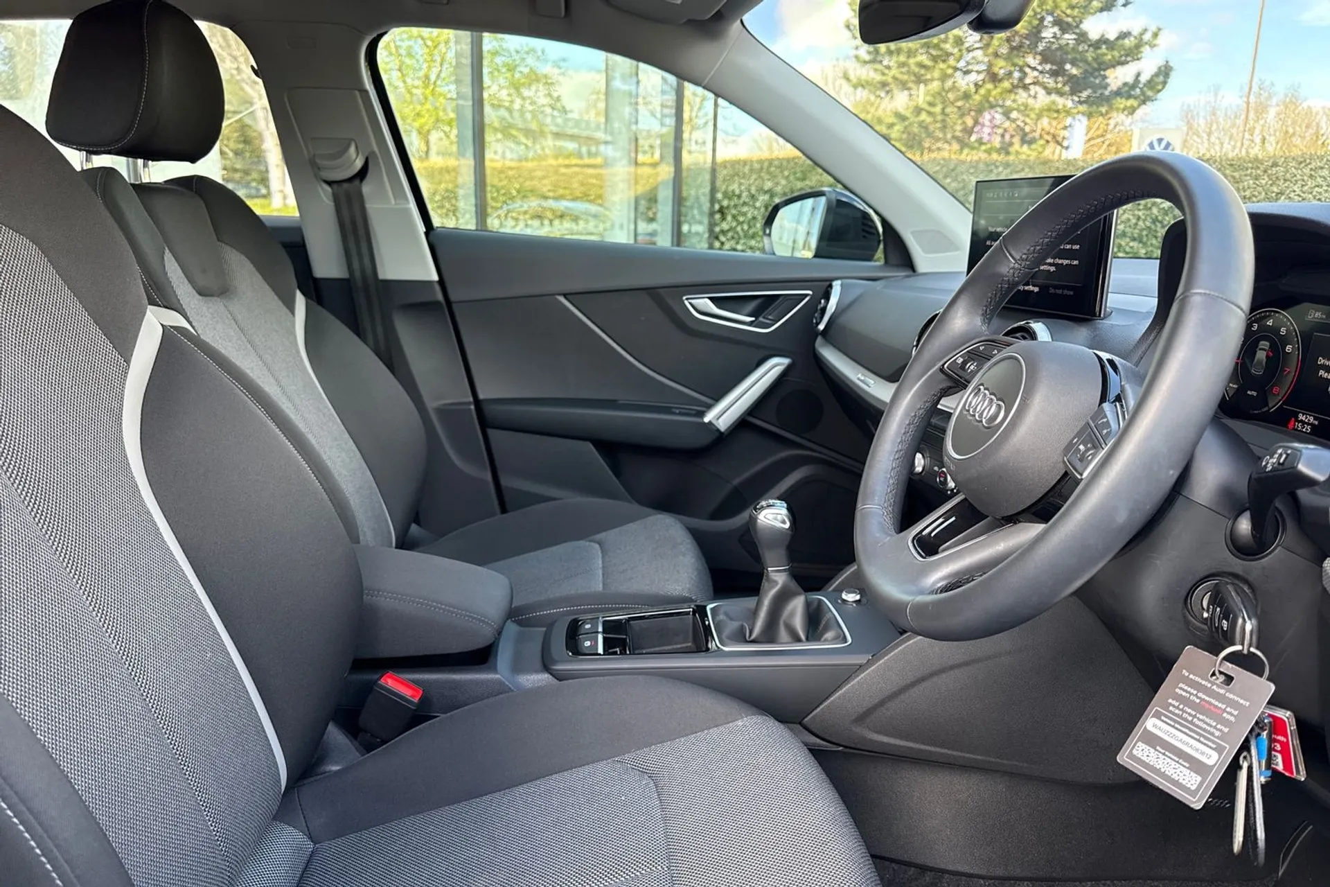 Audi Q2 thumbnail image number 41