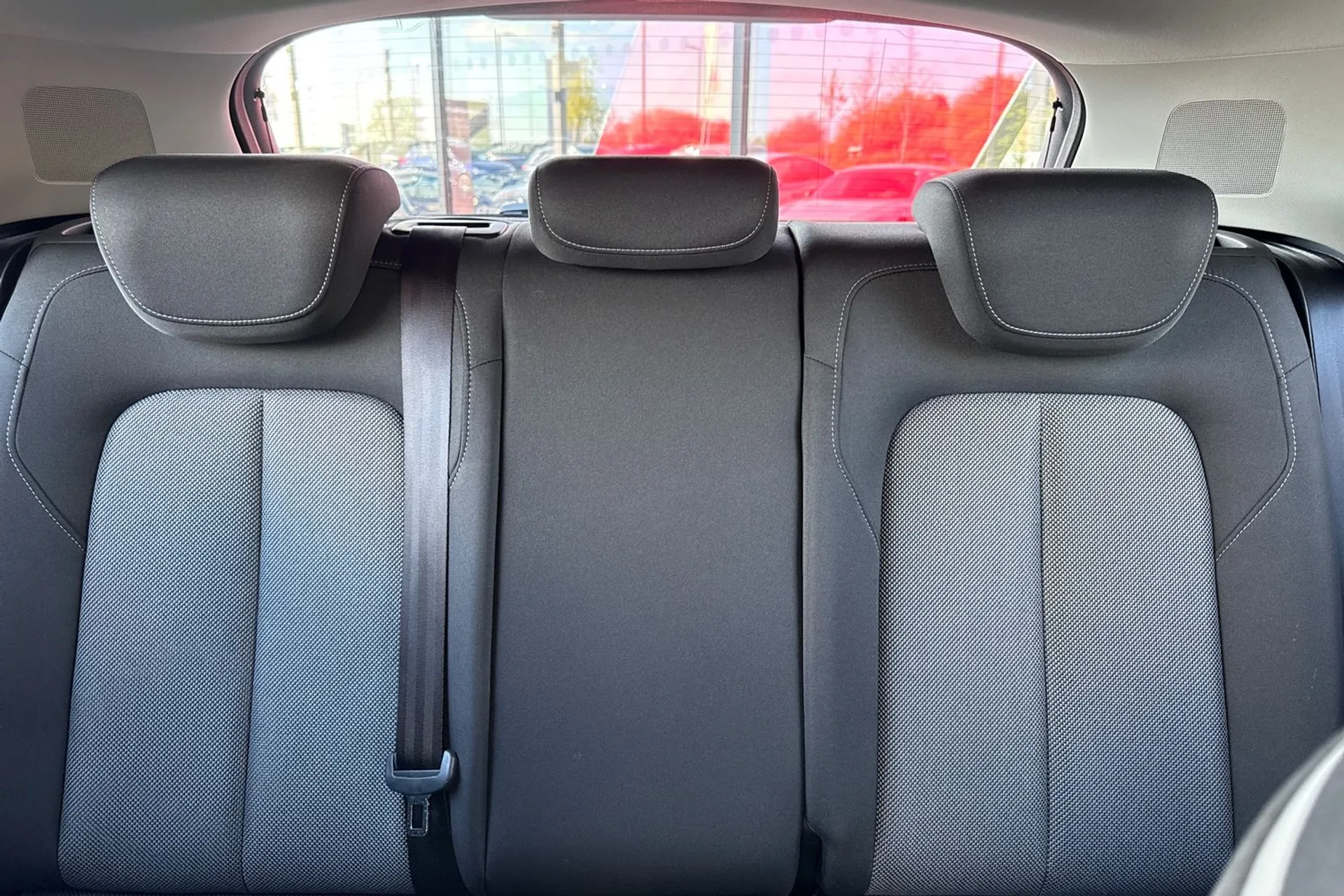 Audi Q2 thumbnail image number 46