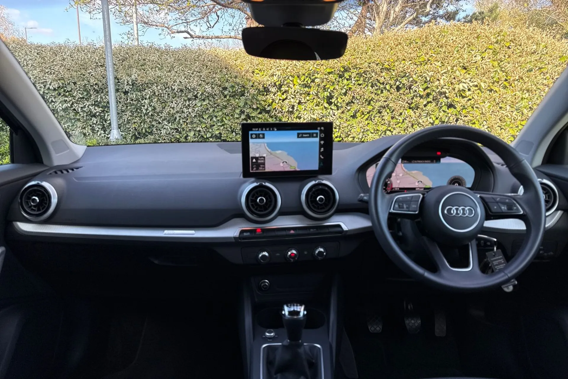 Audi Q2 thumbnail image number 3