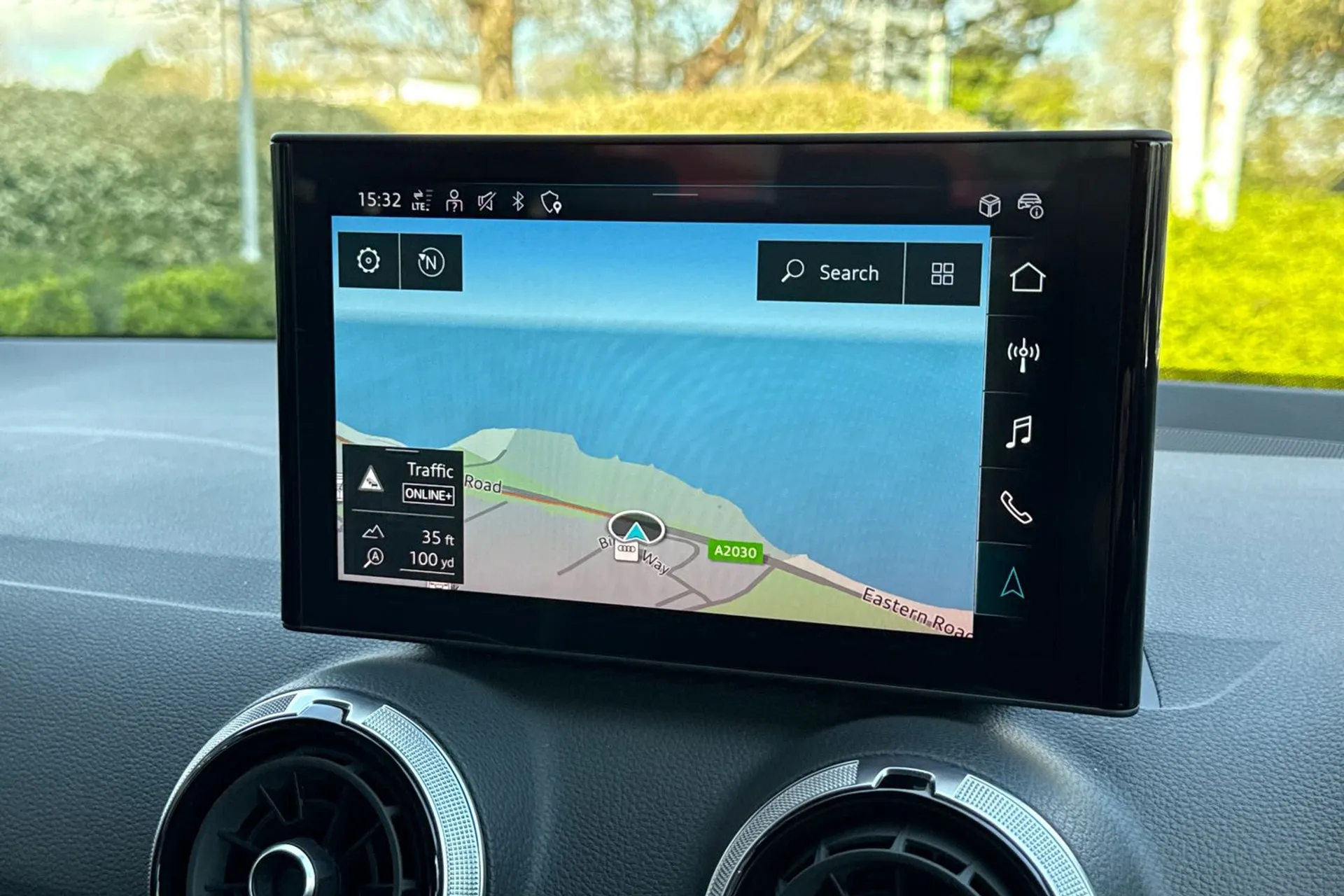 Audi Q2 thumbnail image number 4