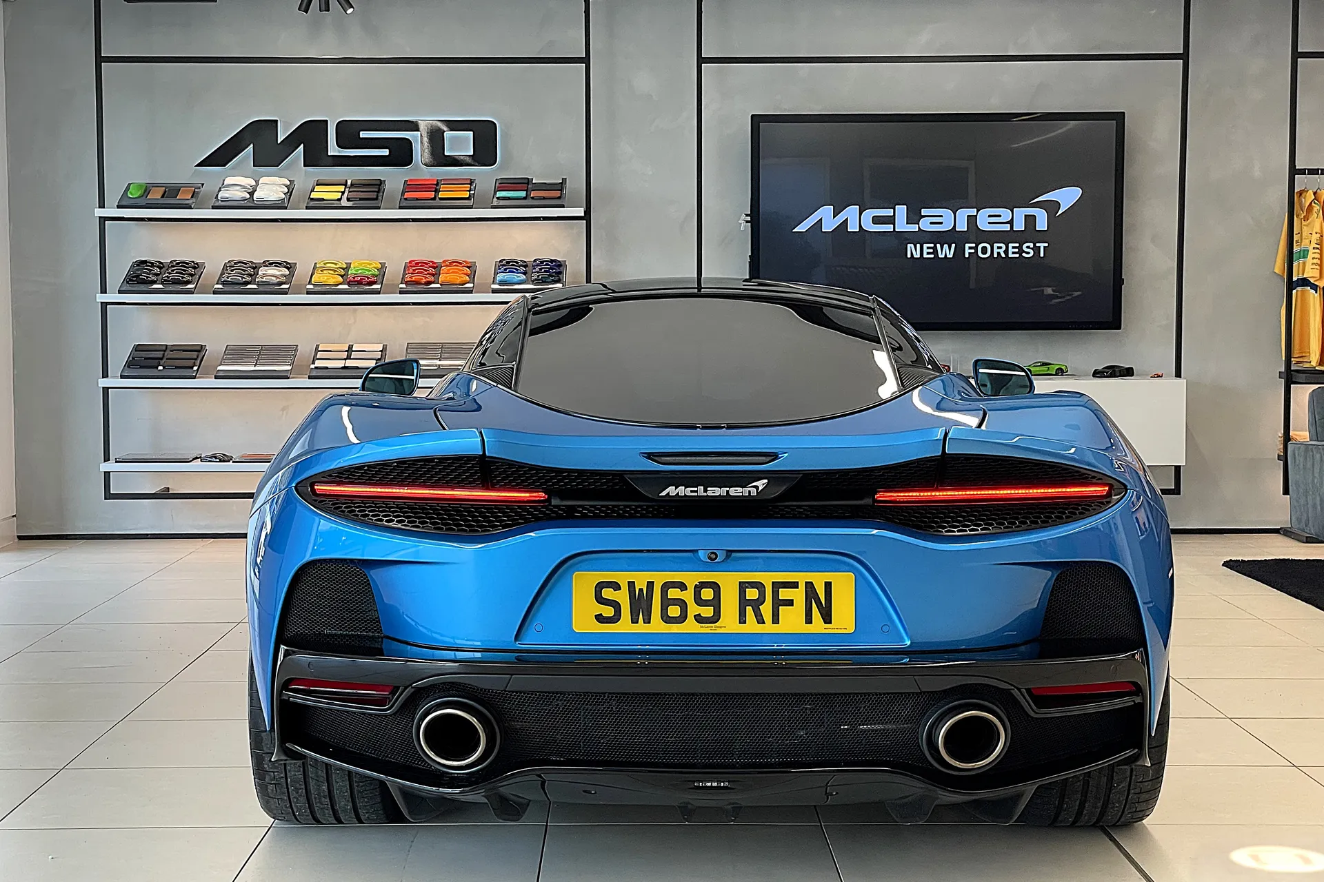 McLaren GT thumbnail image number 11