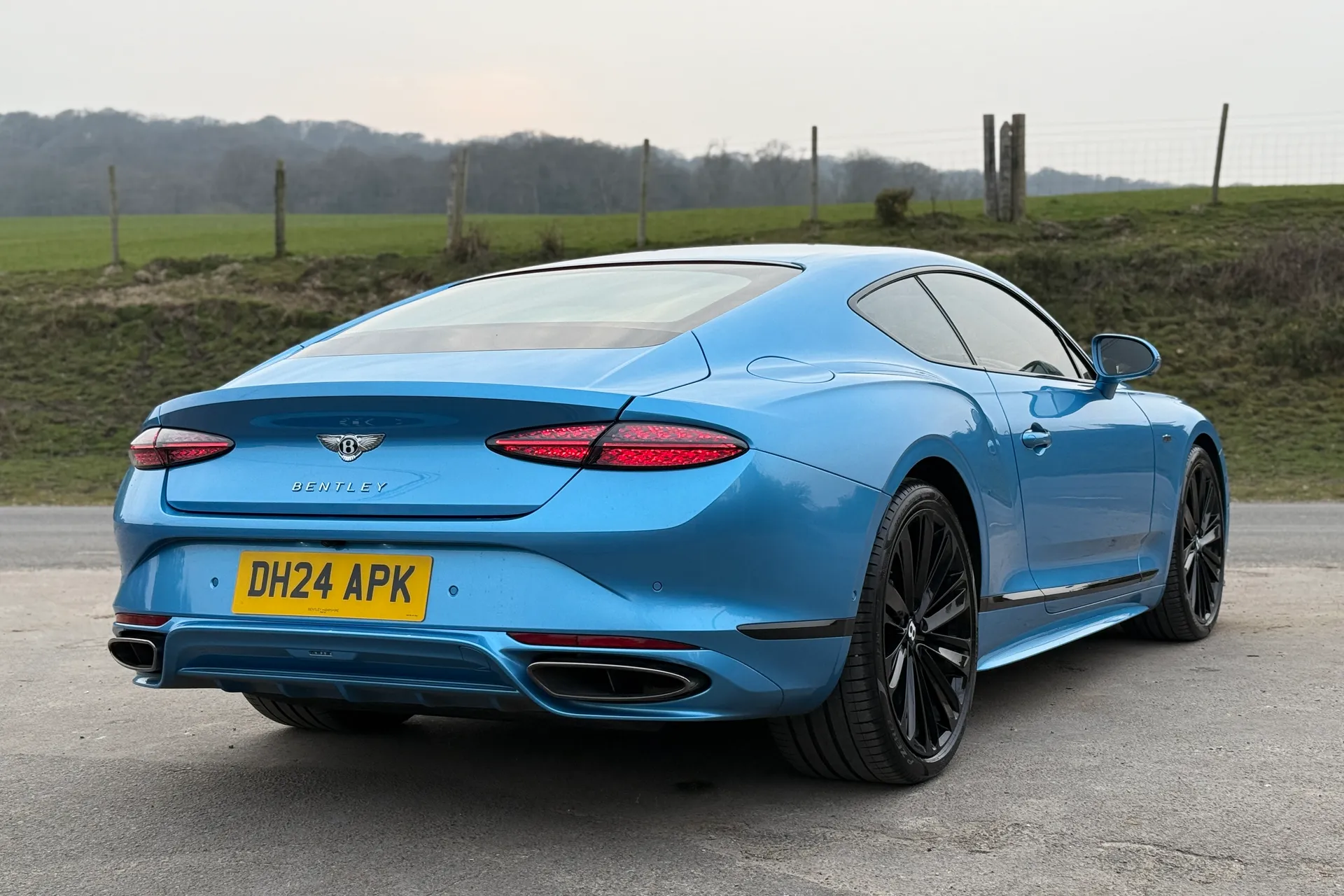 Bentley CONTINENTAL thumbnail image number 13