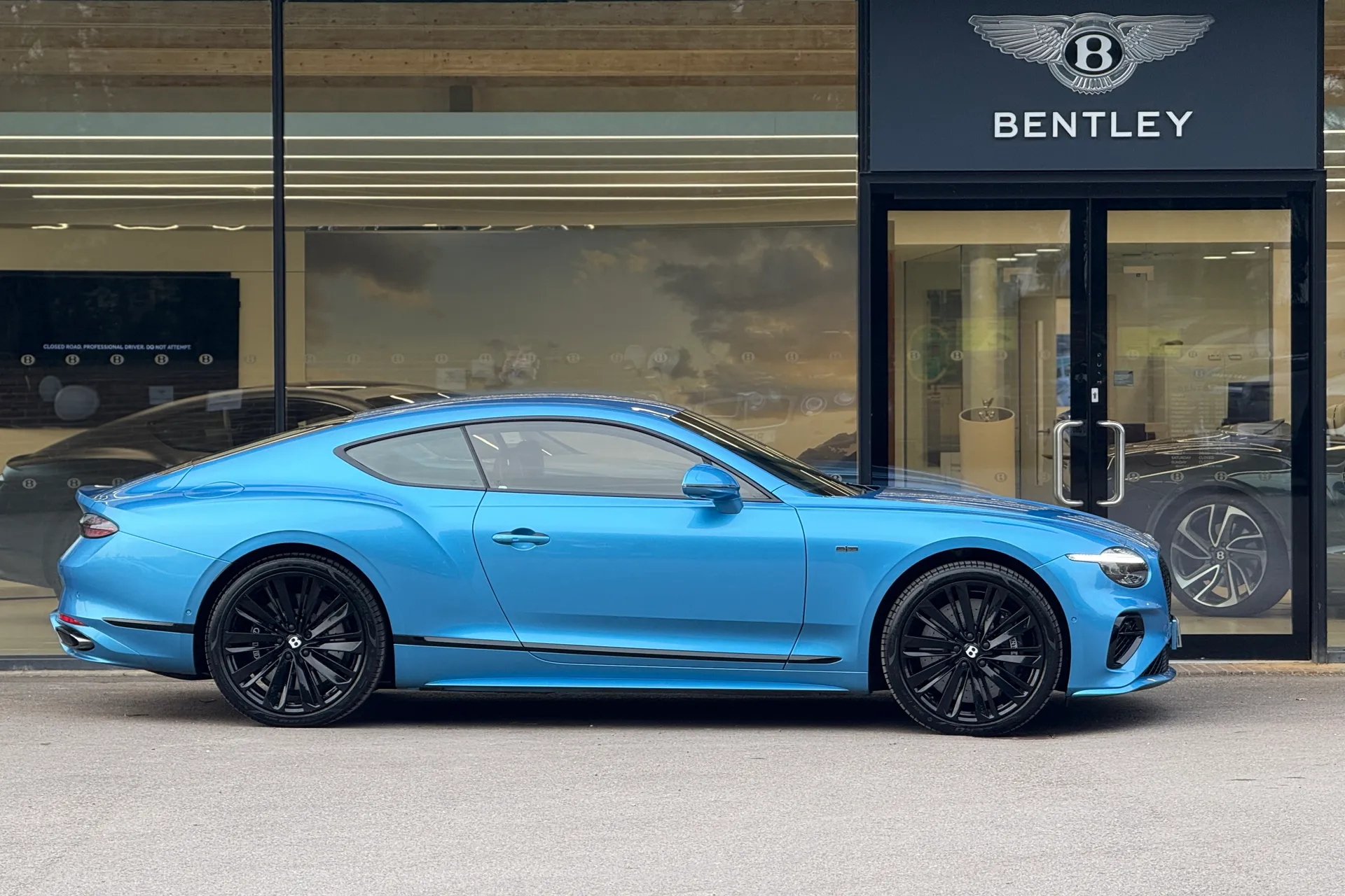 Bentley CONTINENTAL thumbnail image number 2