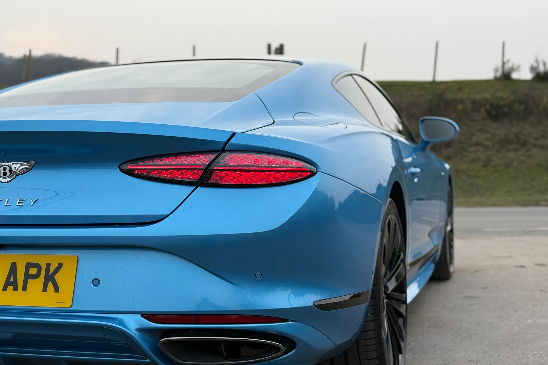 Bentley CONTINENTAL thumbnail image number 12