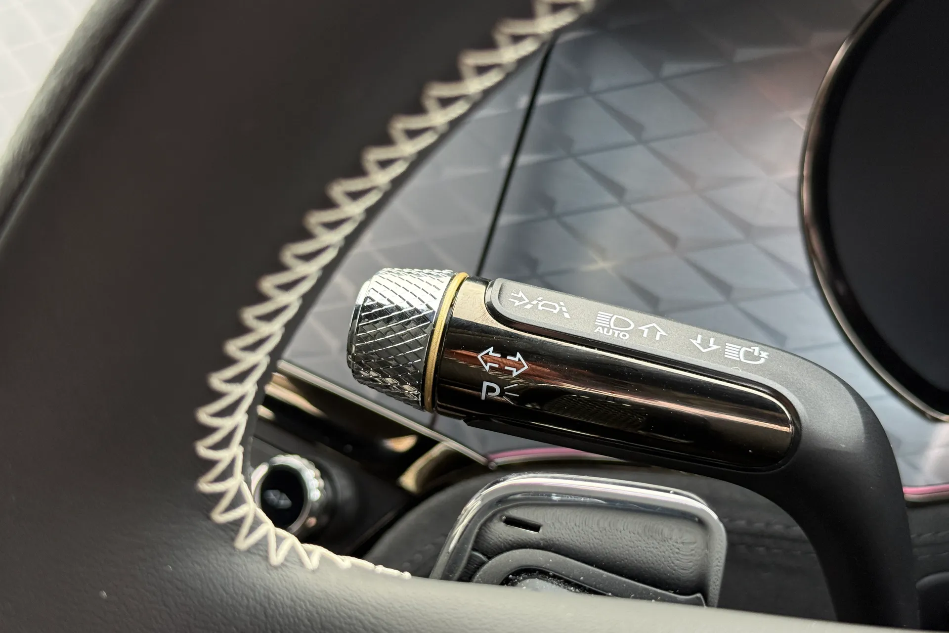 Bentley CONTINENTAL thumbnail image number 28